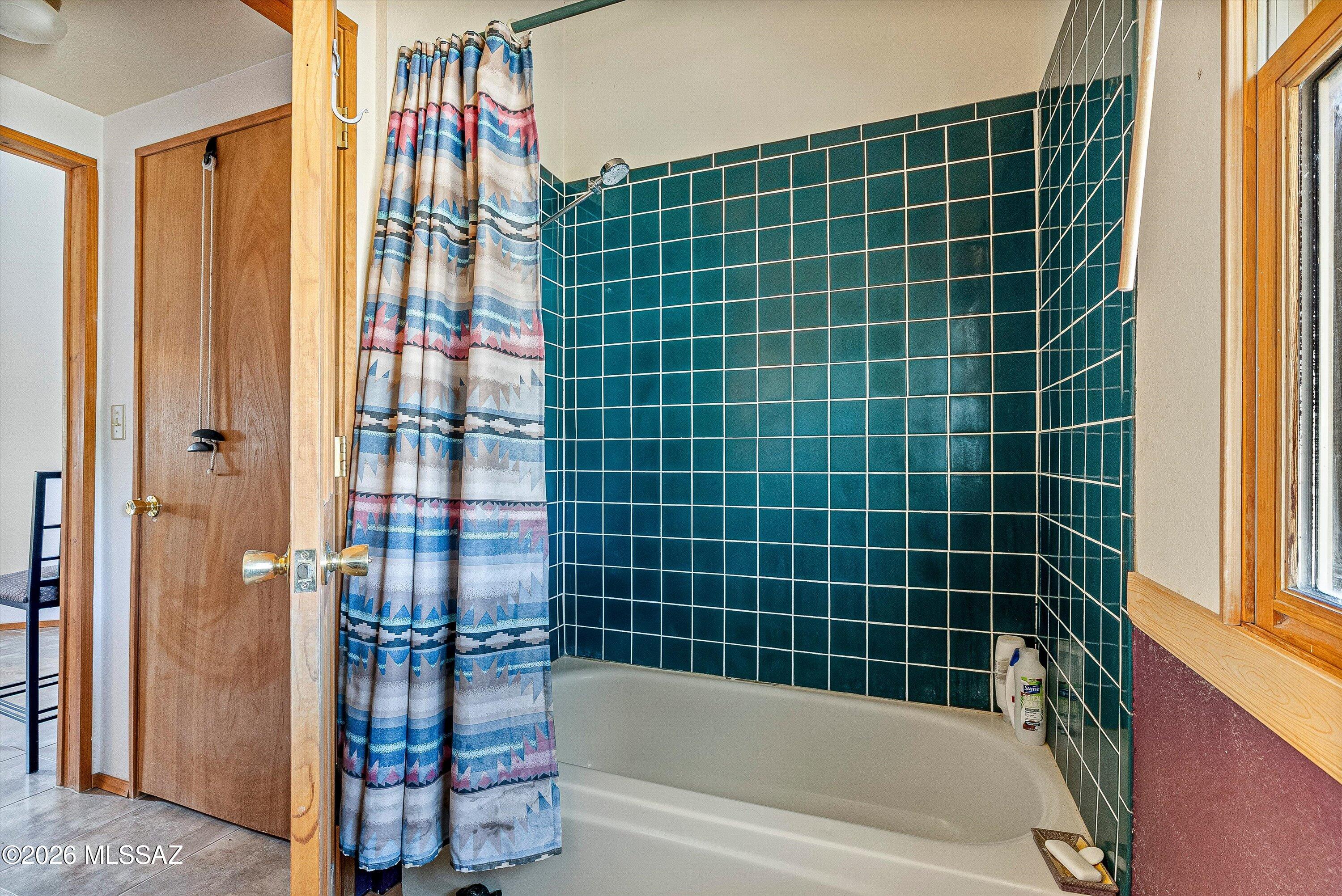 Los Robles Estates - Residential