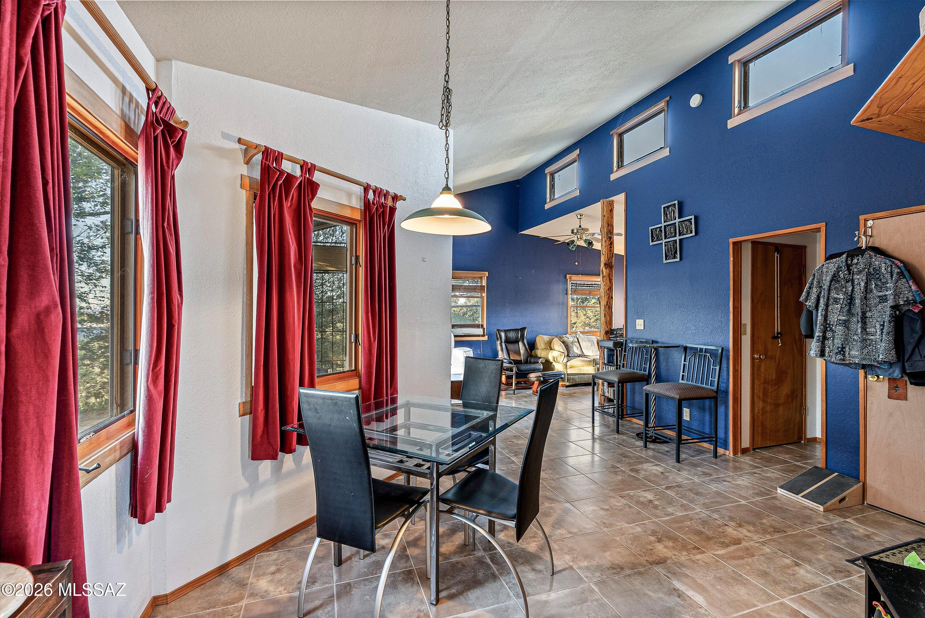 Los Robles Estates - Residential