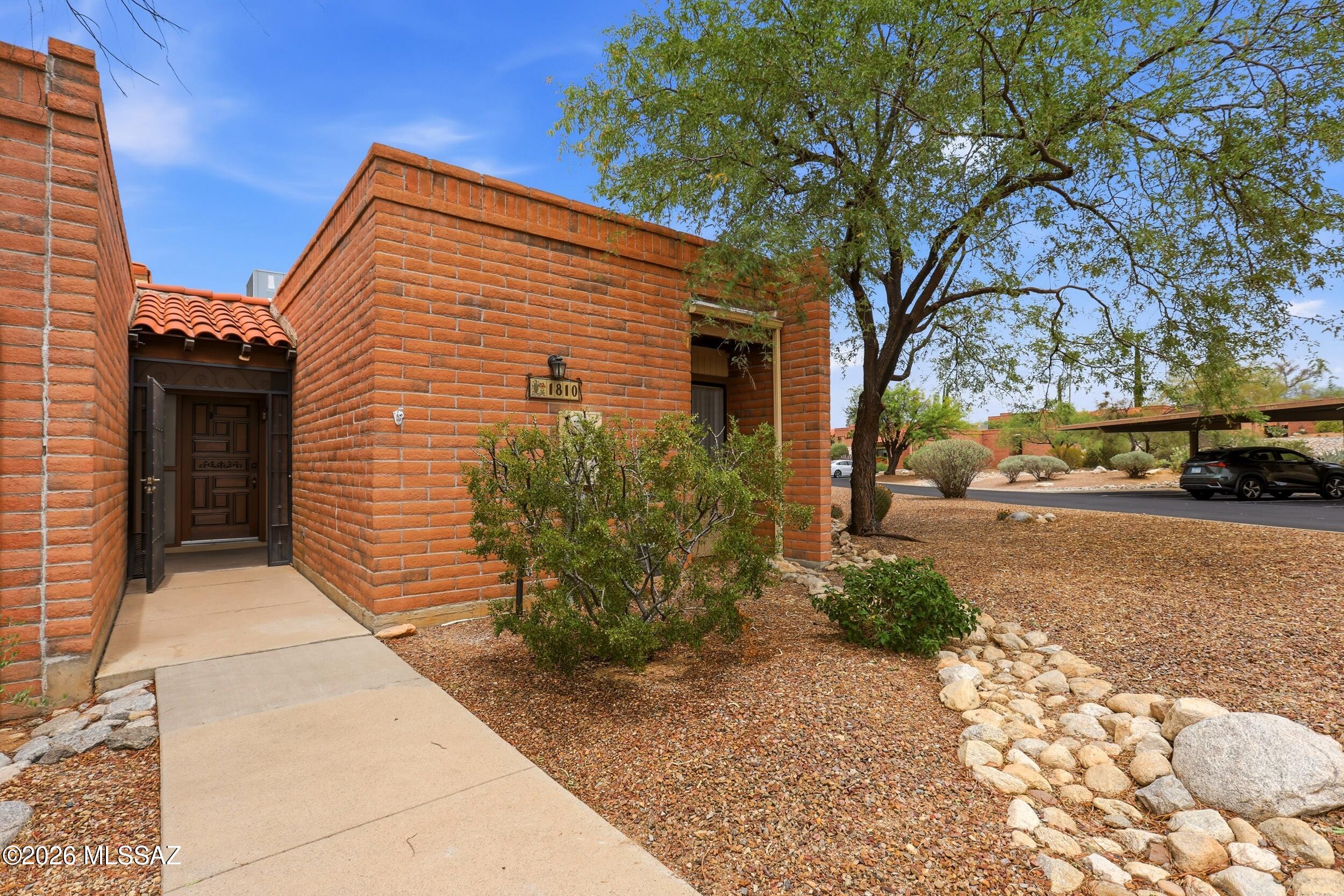 Fairfield La Cholla Hills - Residential