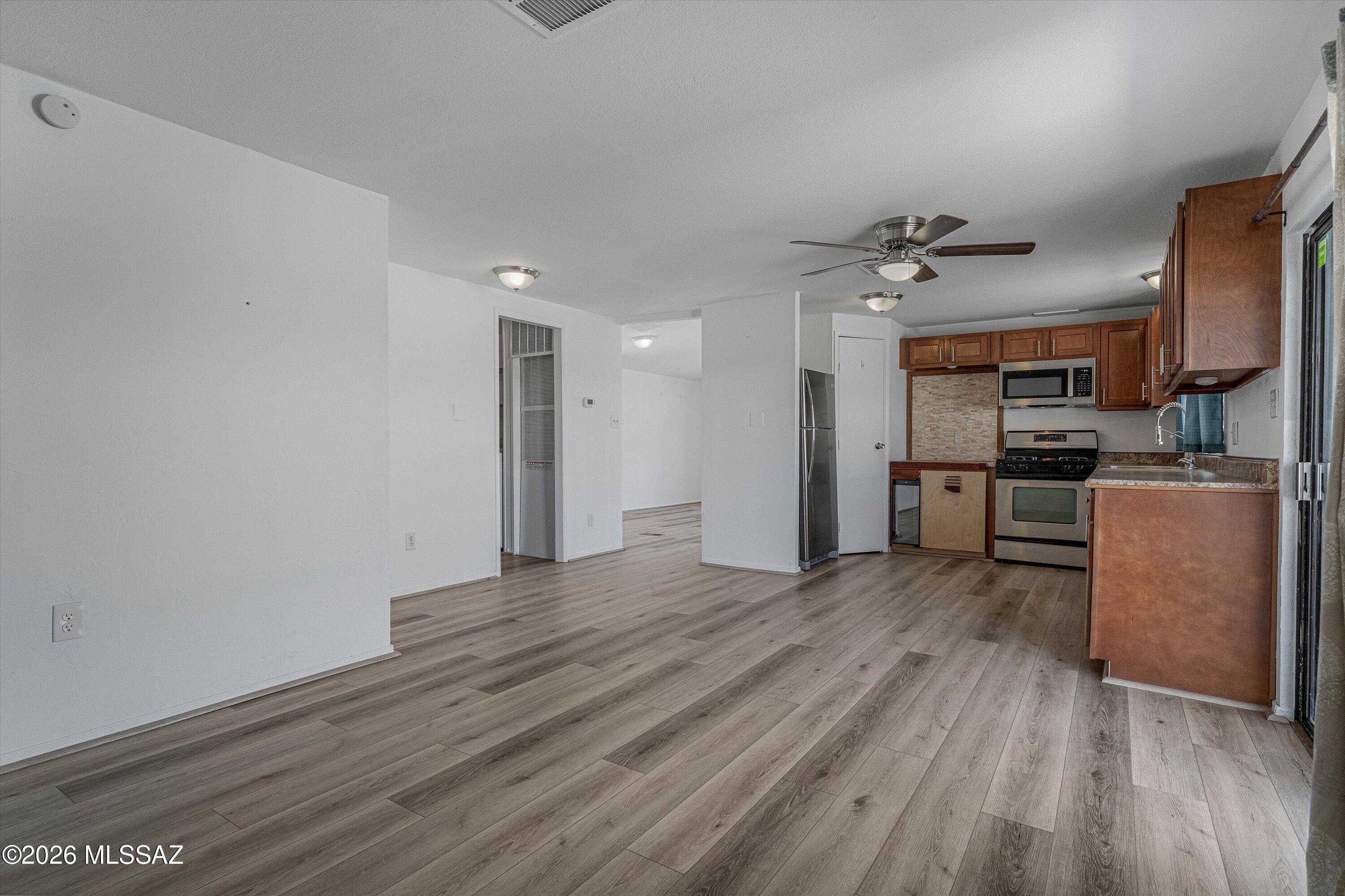 Ramona Vista (1-28) - Residential