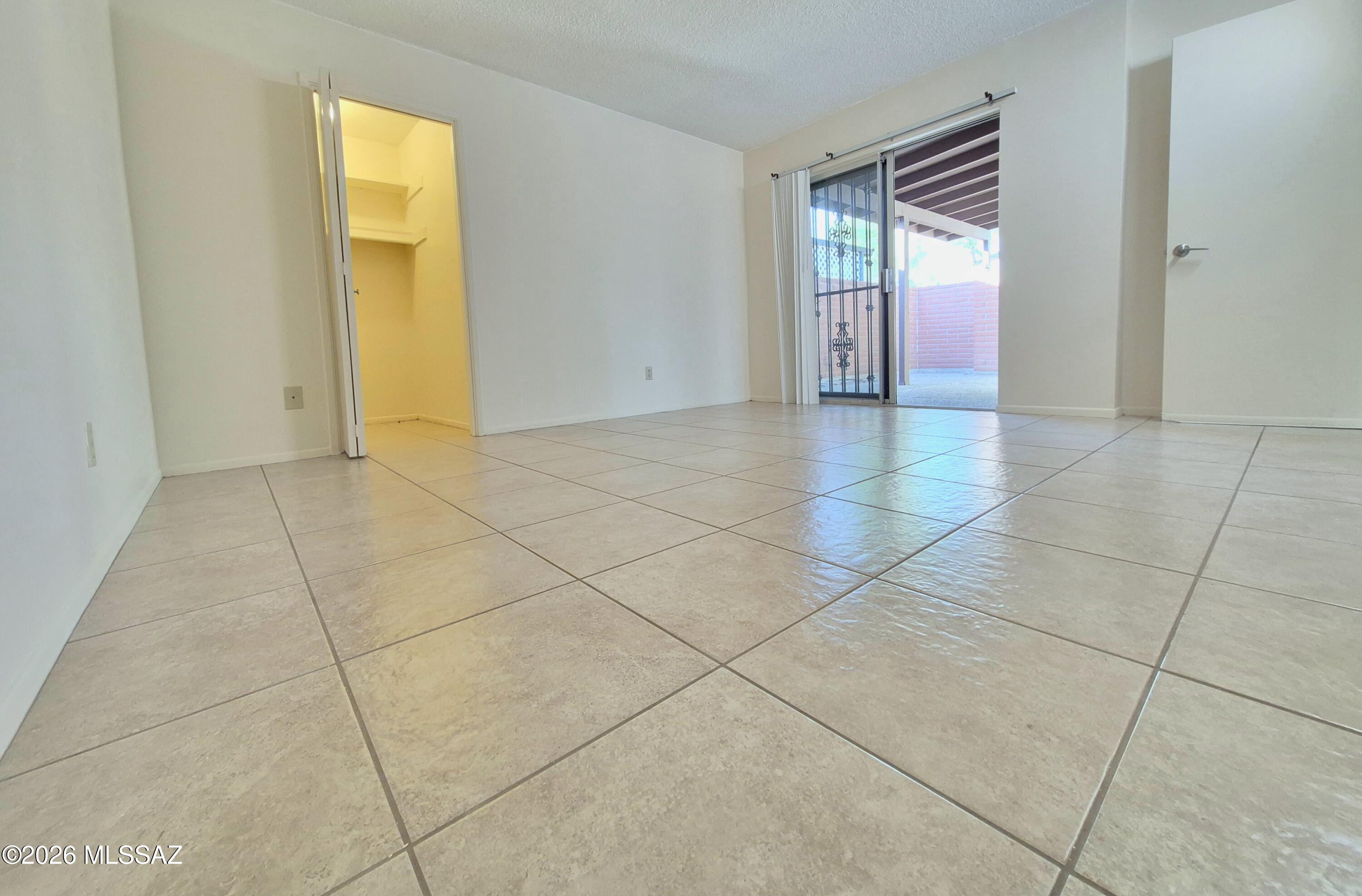 Las Solanas Blk 1 (1-49) - Residential
