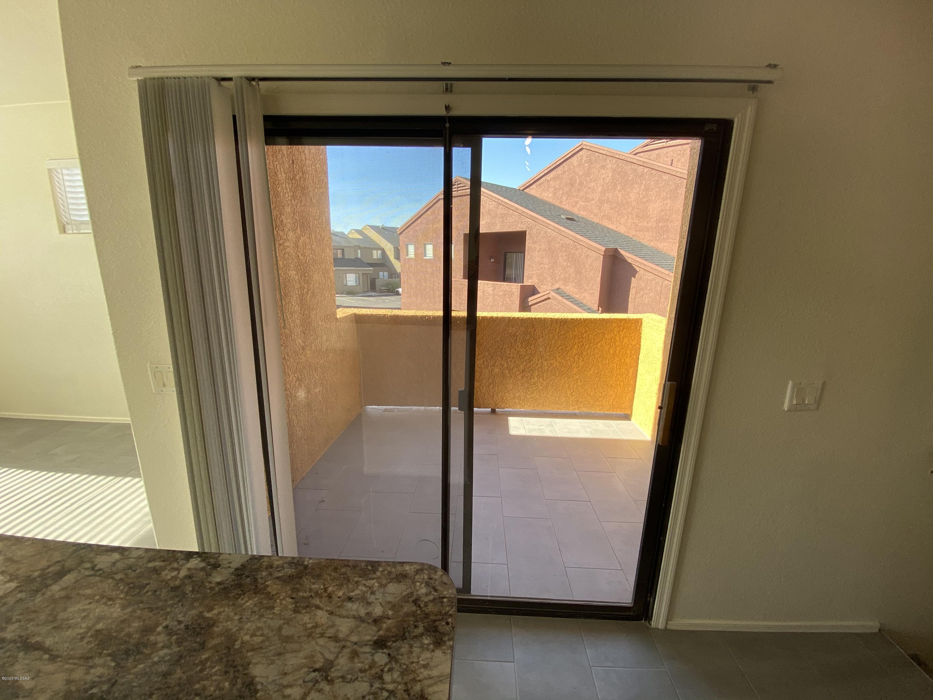 Mountain View Condos. (1-76) - Residential Lease
