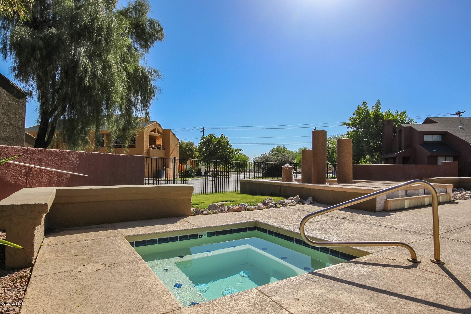 Mountain View Condos. (1-76) - Residential Lease