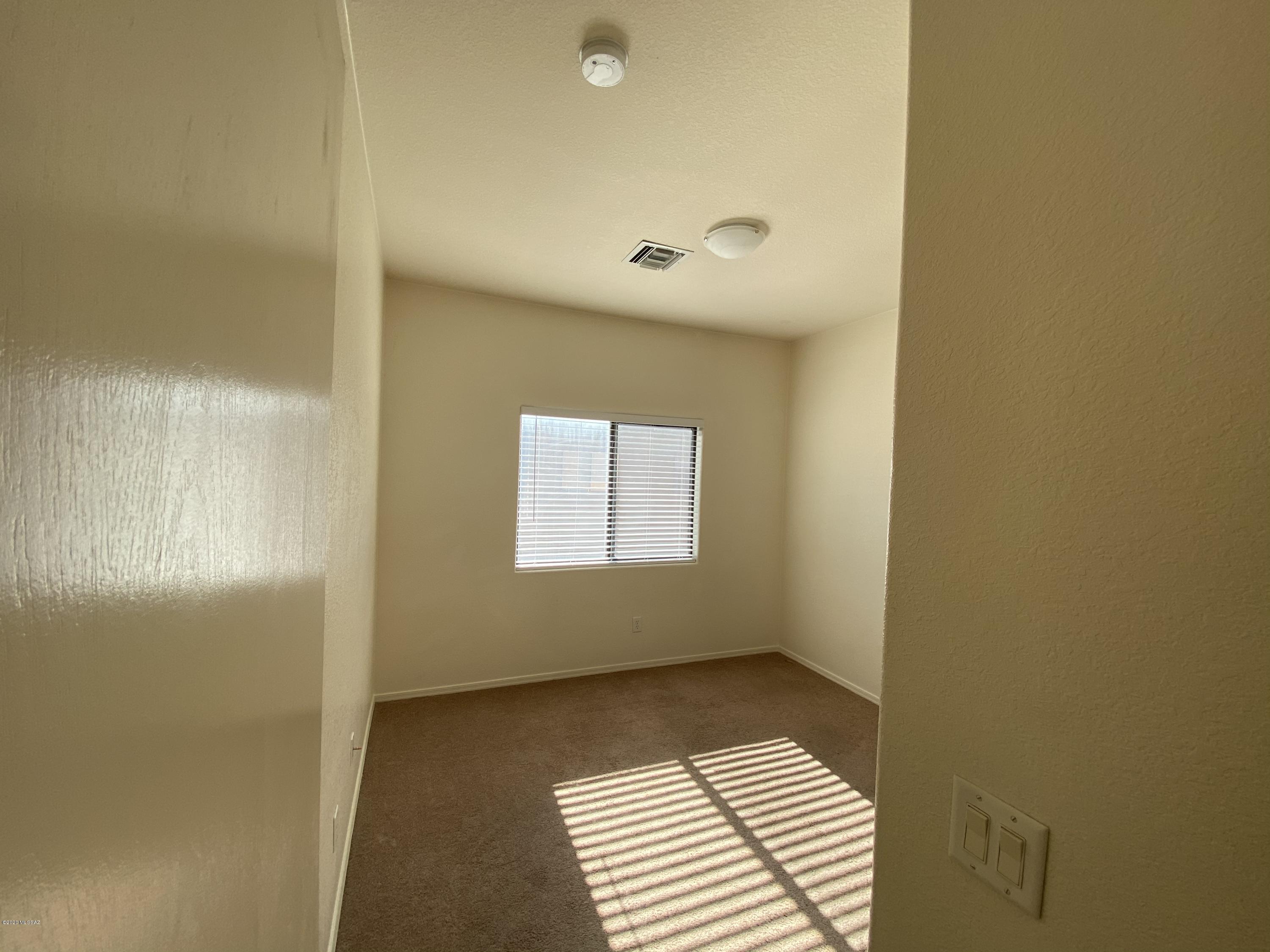 Mountain View Condos. (1-76) - Residential Lease