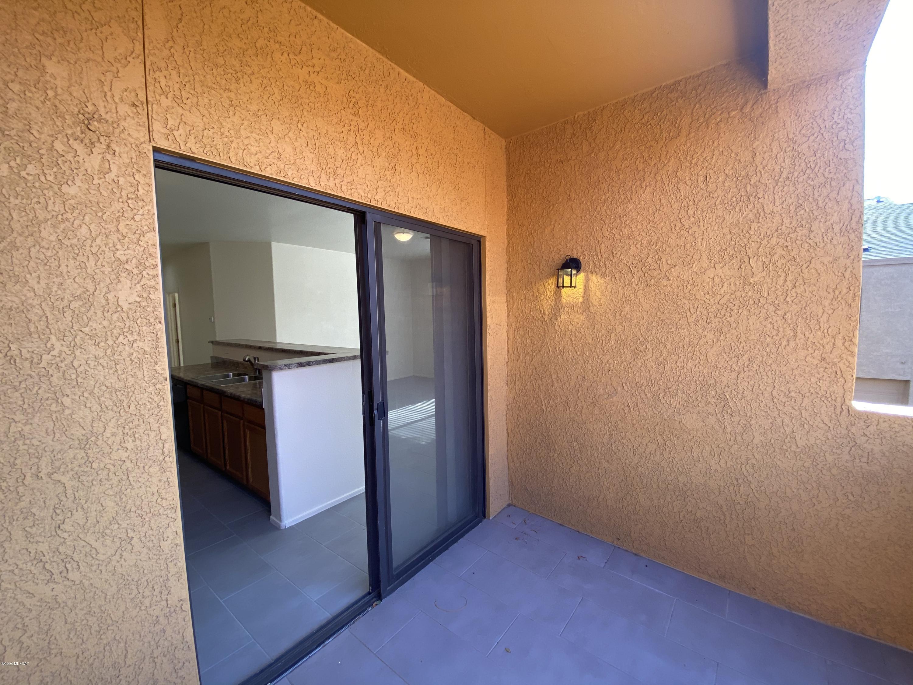 Mountain View Condos. (1-76) - Residential Lease