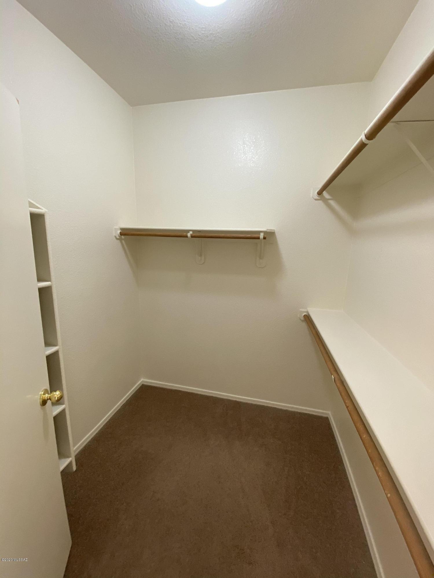 Mountain View Condos. (1-76) - Residential Lease