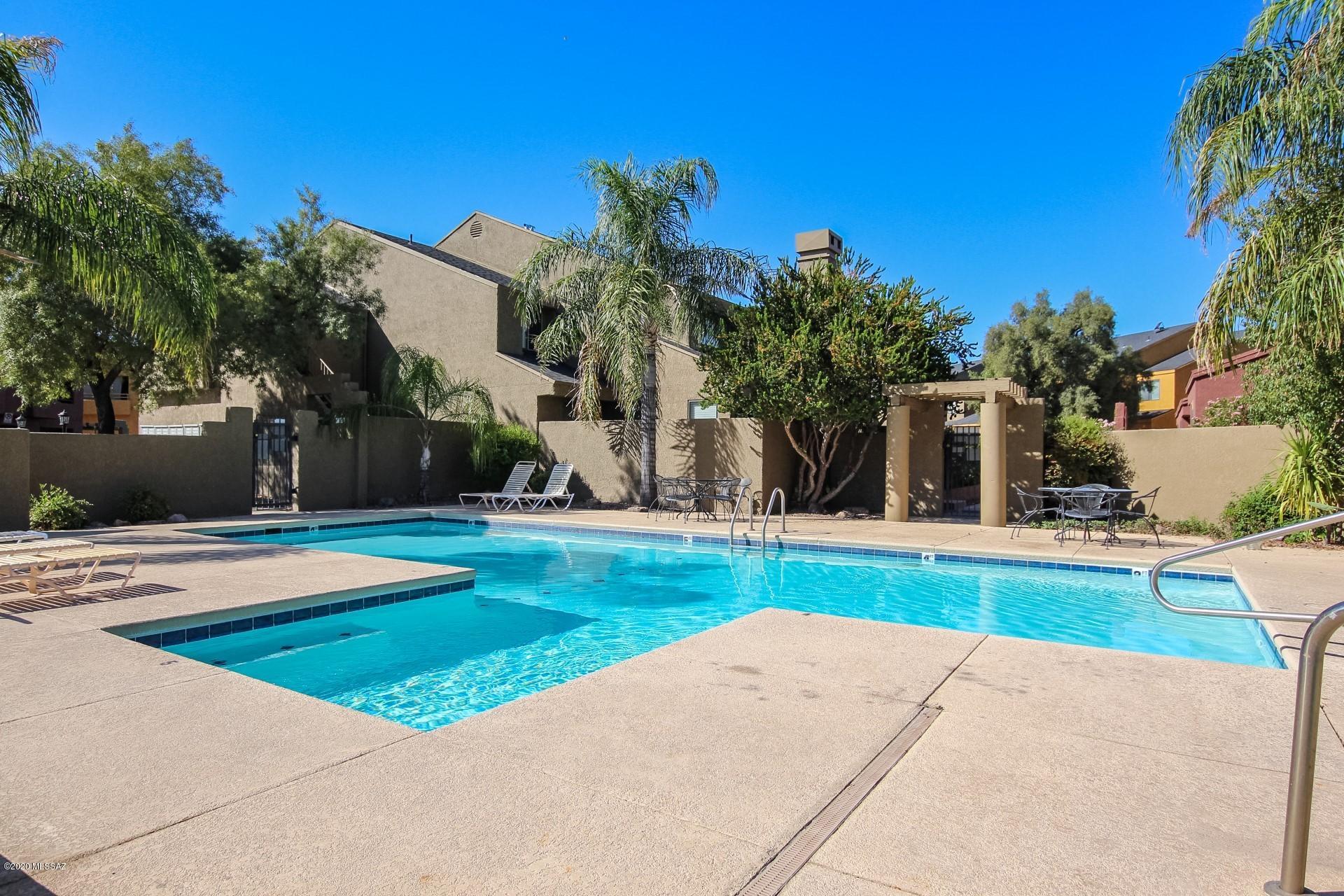 Mountain View Condos. (1-76) - Residential Lease