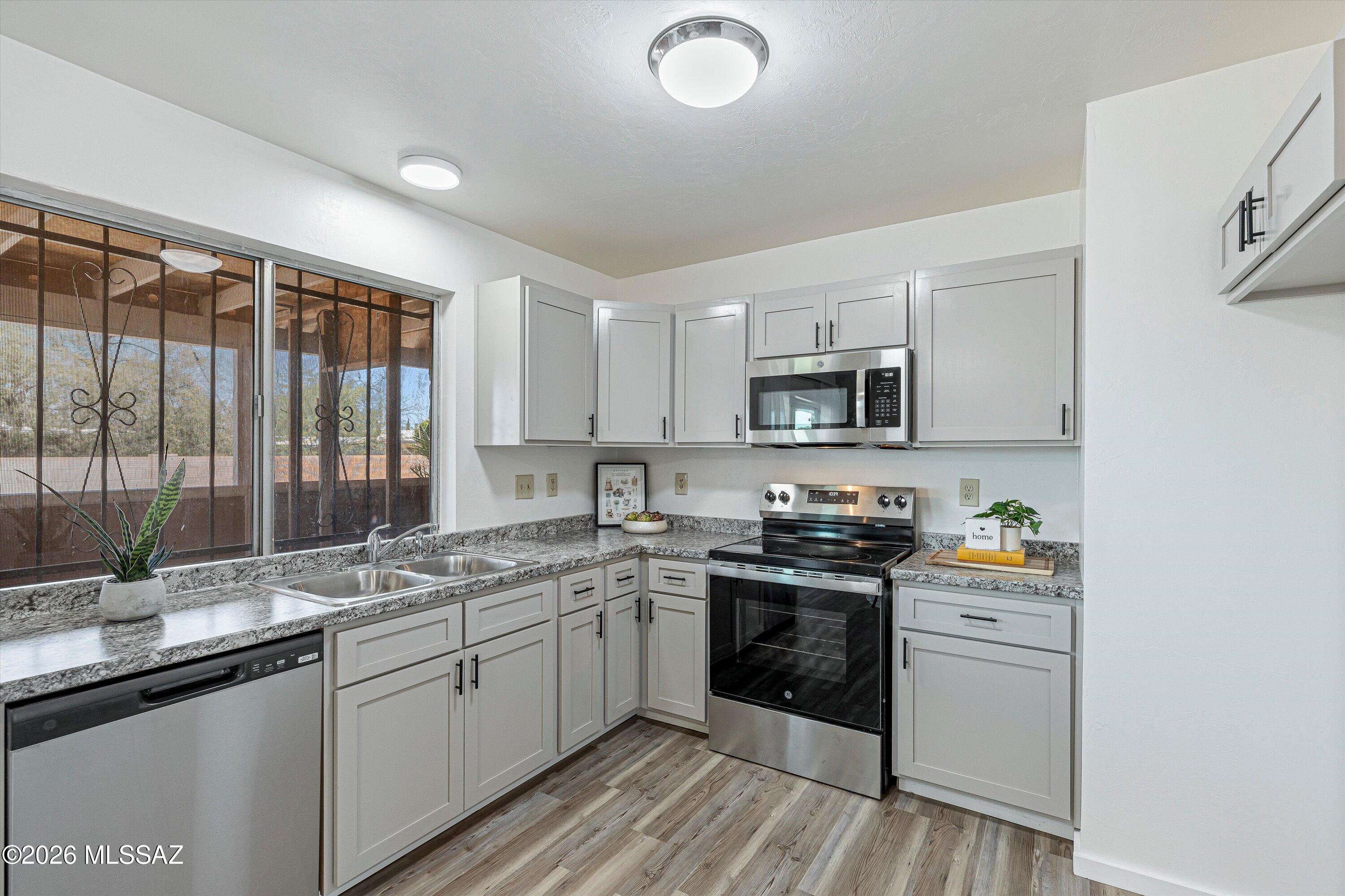 Desert Shadows (312-511) - Residential