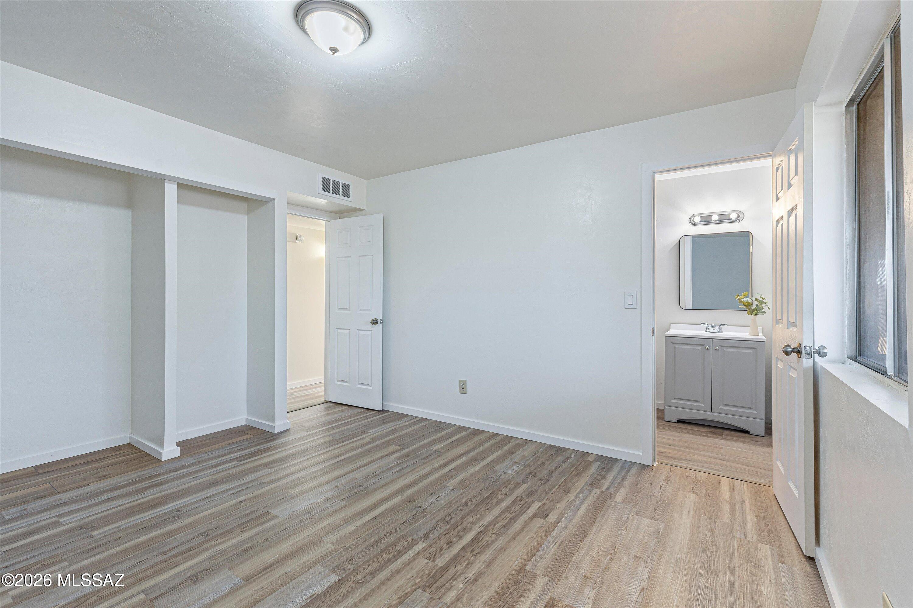 Desert Shadows (312-511) - Residential