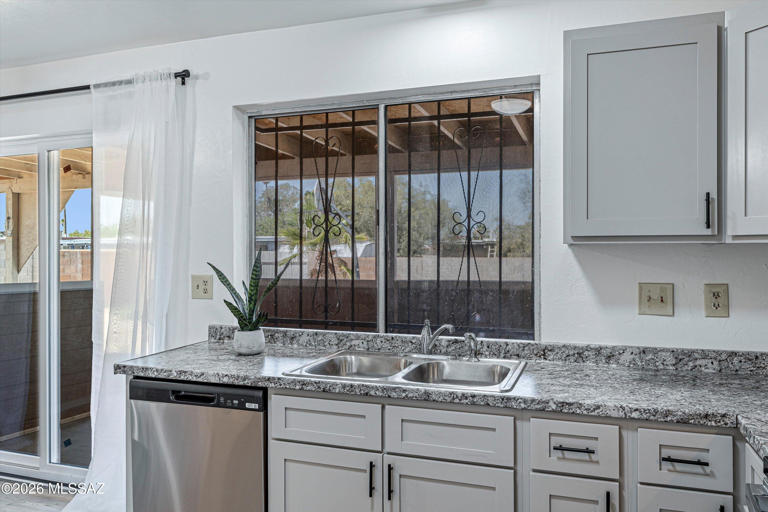 Desert Shadows (312-511) - Residential
