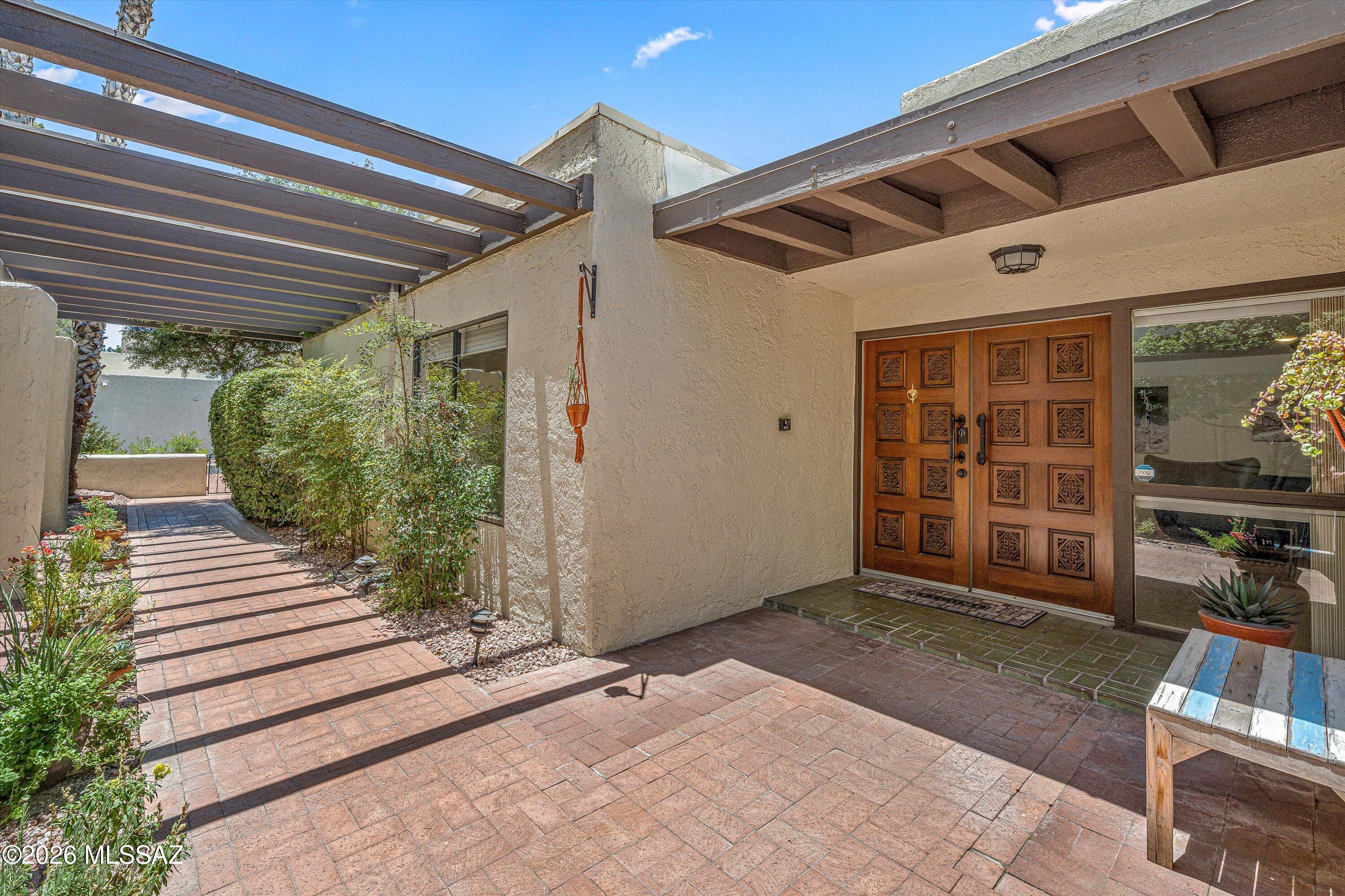 Villa Del Rio (1-148) - Residential