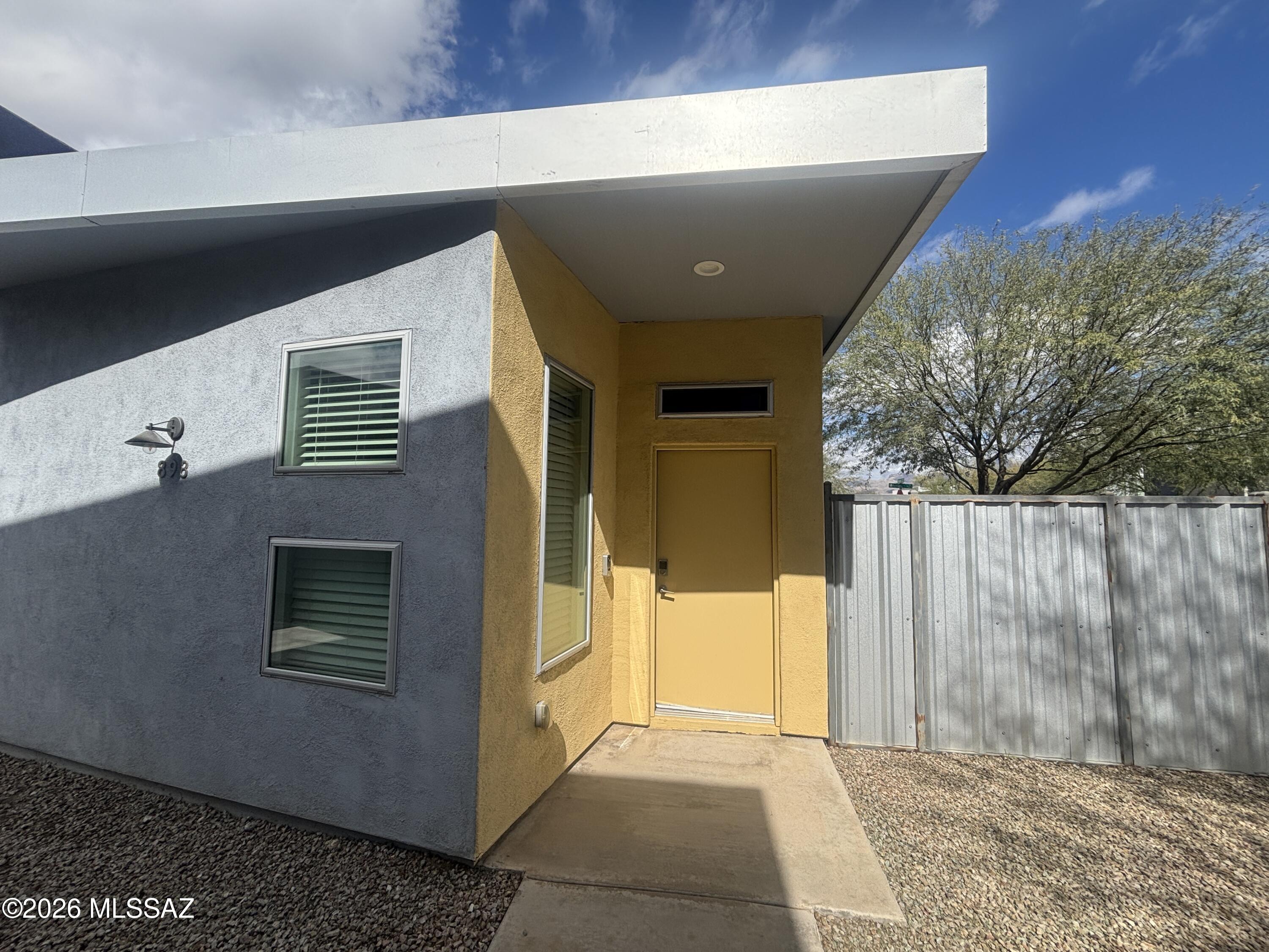 Move in Ready to this gorgeous home! 2 Spacious Primary Suites upstairs each with their own Private Baths!  Large Office Loft area upstairs PLUS  laundry closet with Full Size Washer and Dryer included!
Open Kitchen floorplan, large island for dining and prepping as well!  Tall ceilings. Beautiful half bath with custom tile. located on a large lot.
Close to U of A.