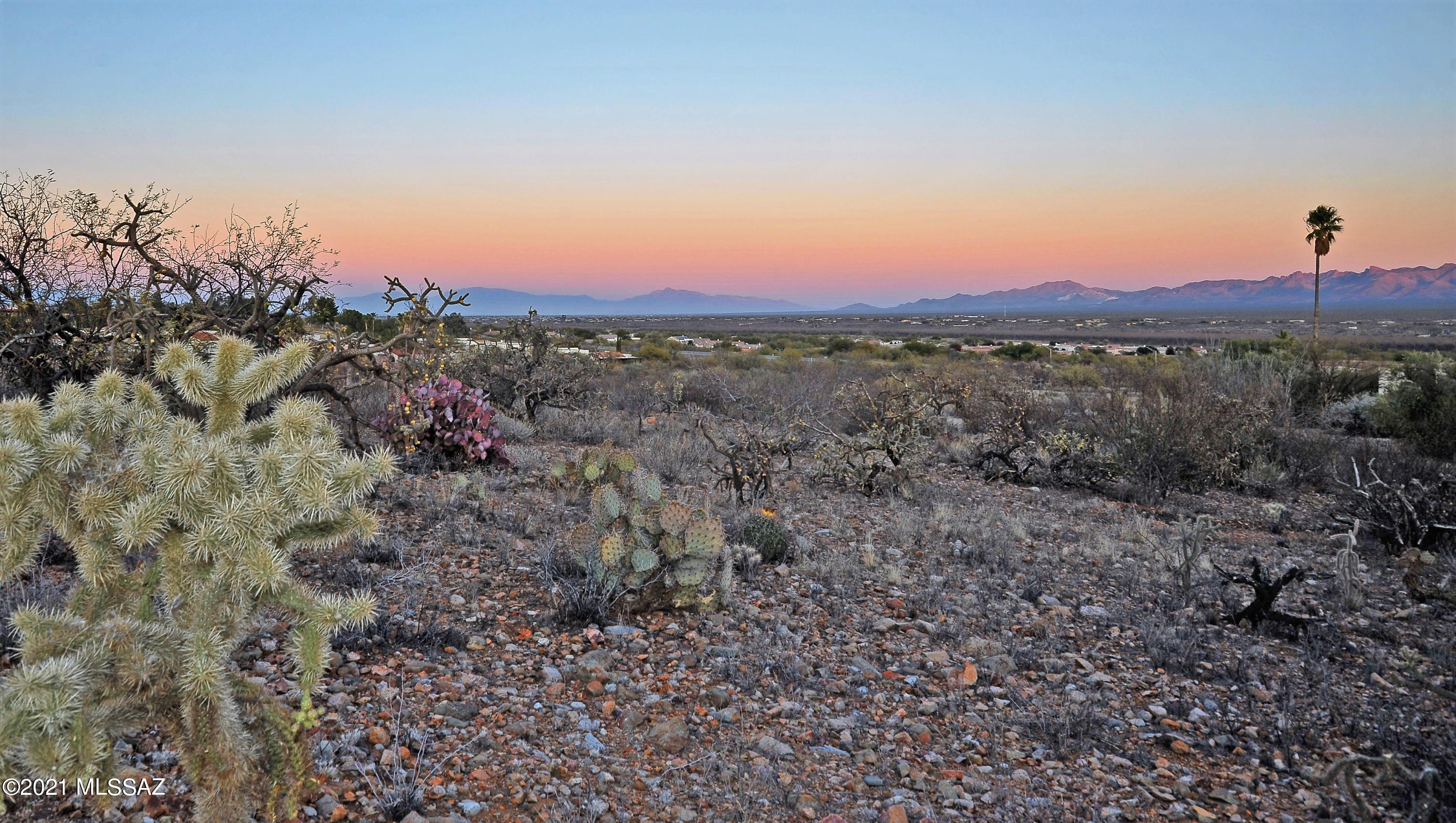 Builders - Contractors - Investors! Incredible opportunity to own 4 lots! Already divided into over 1 acre each, totaling 4.78 acres. 
Located off of the frontage road for easy access to get to everything! Near restaurants and shopping. Property sits up high allowing for stunning mountain and city views.  Not located in a GVR and no HOA. Water and electricity are nearby. Call for more details!