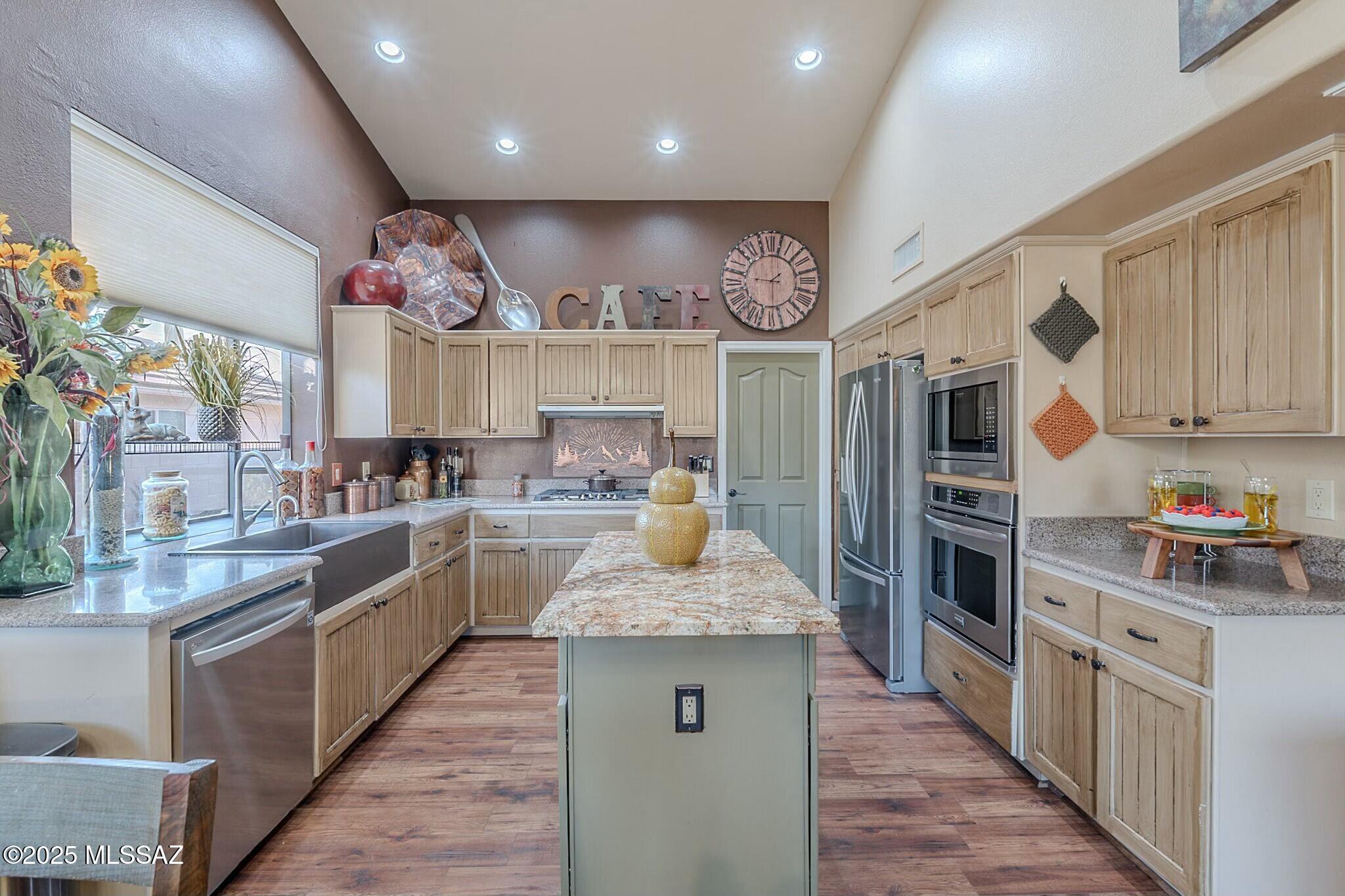 Saddlebrooke - Residential