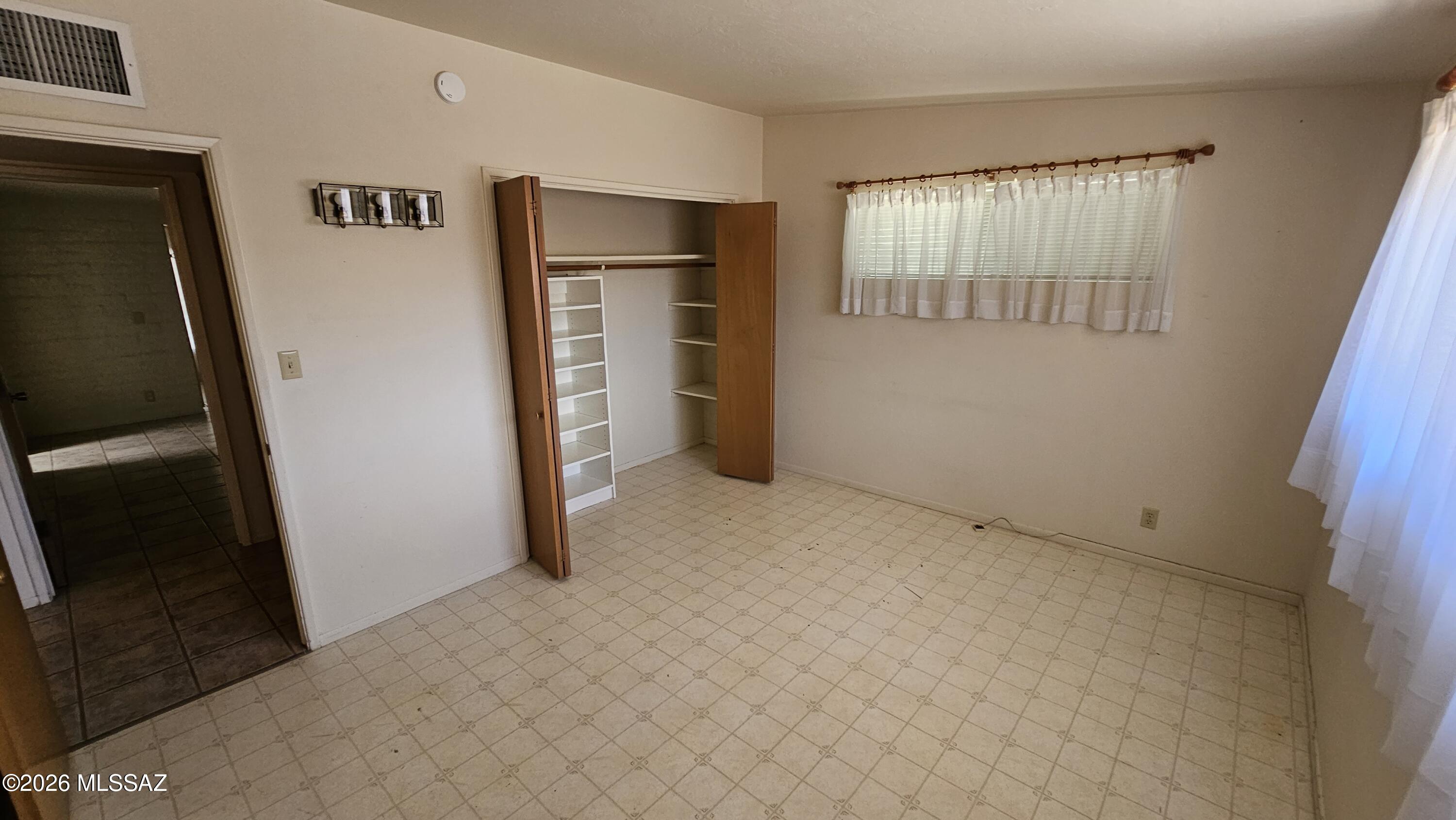 Teresa Terrace (1-28) - Residential