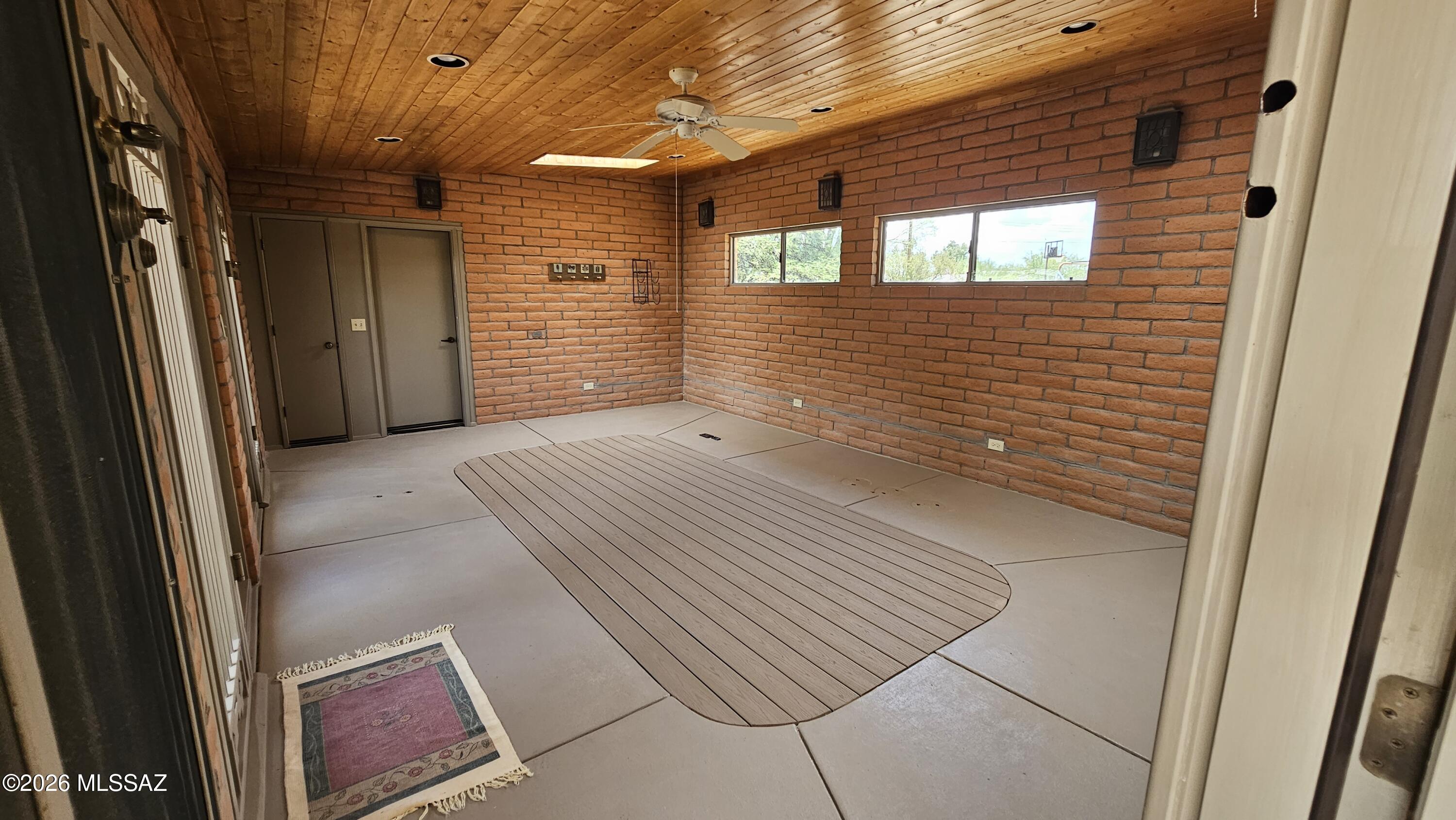 Teresa Terrace (1-28) - Residential