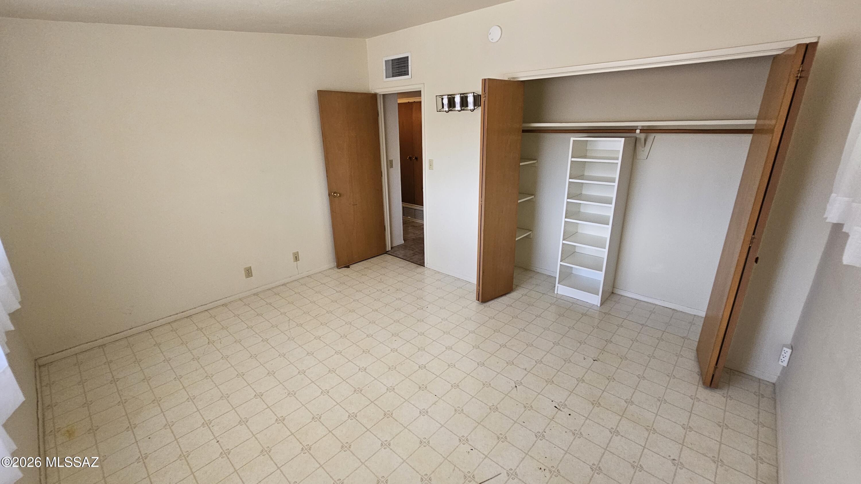 Teresa Terrace (1-28) - Residential