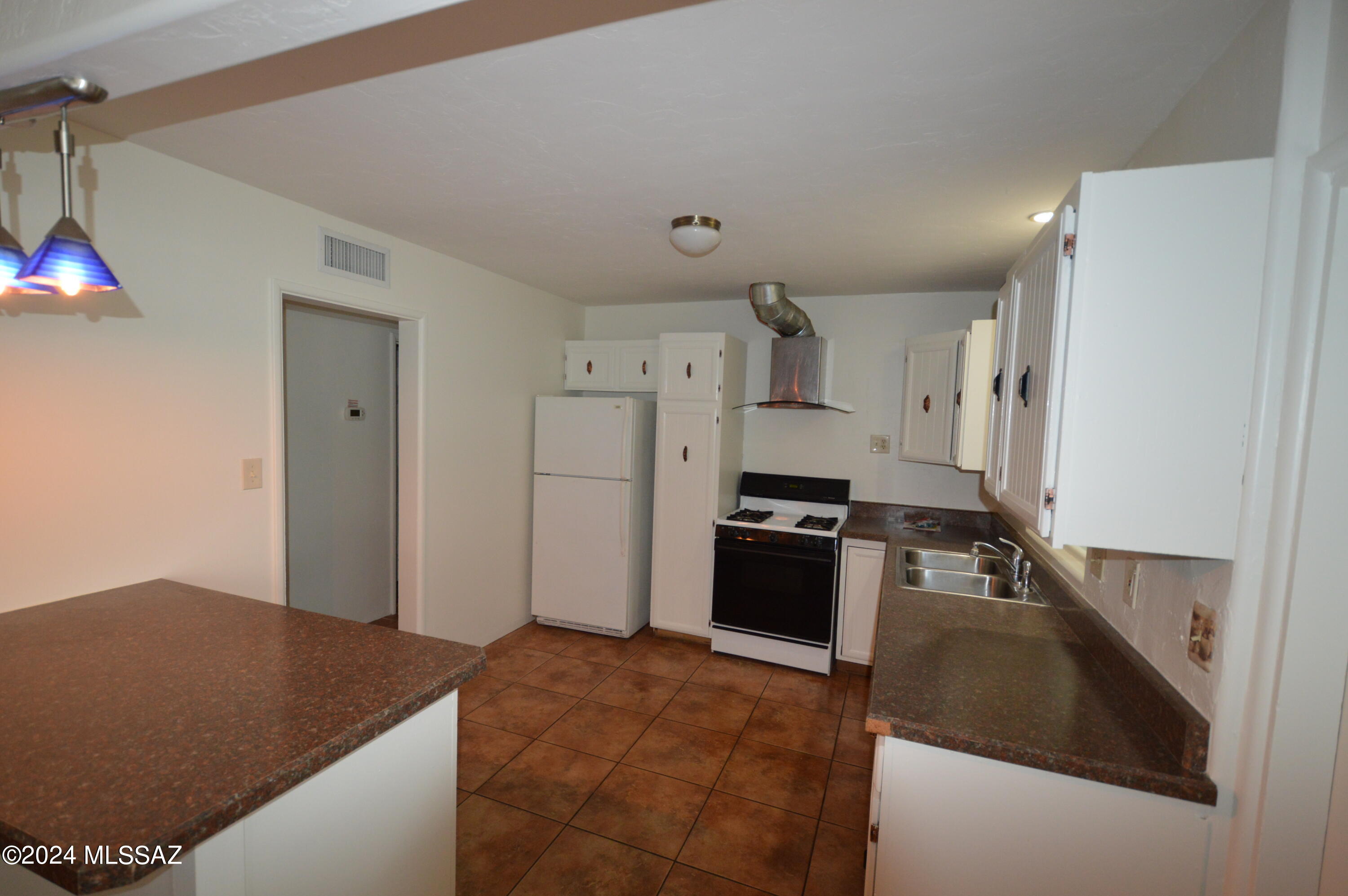 Unsubdivided - Residential Lease