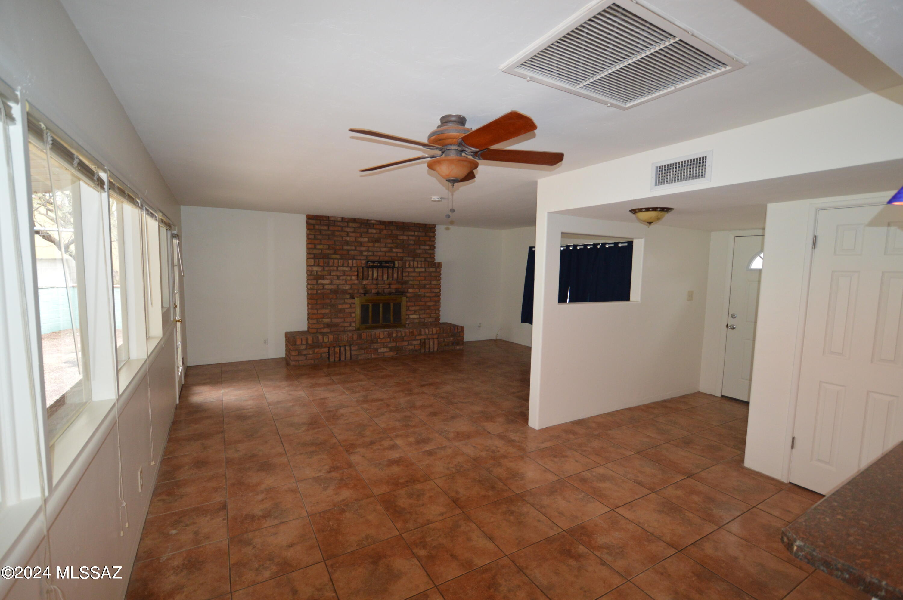 Unsubdivided - Residential Lease