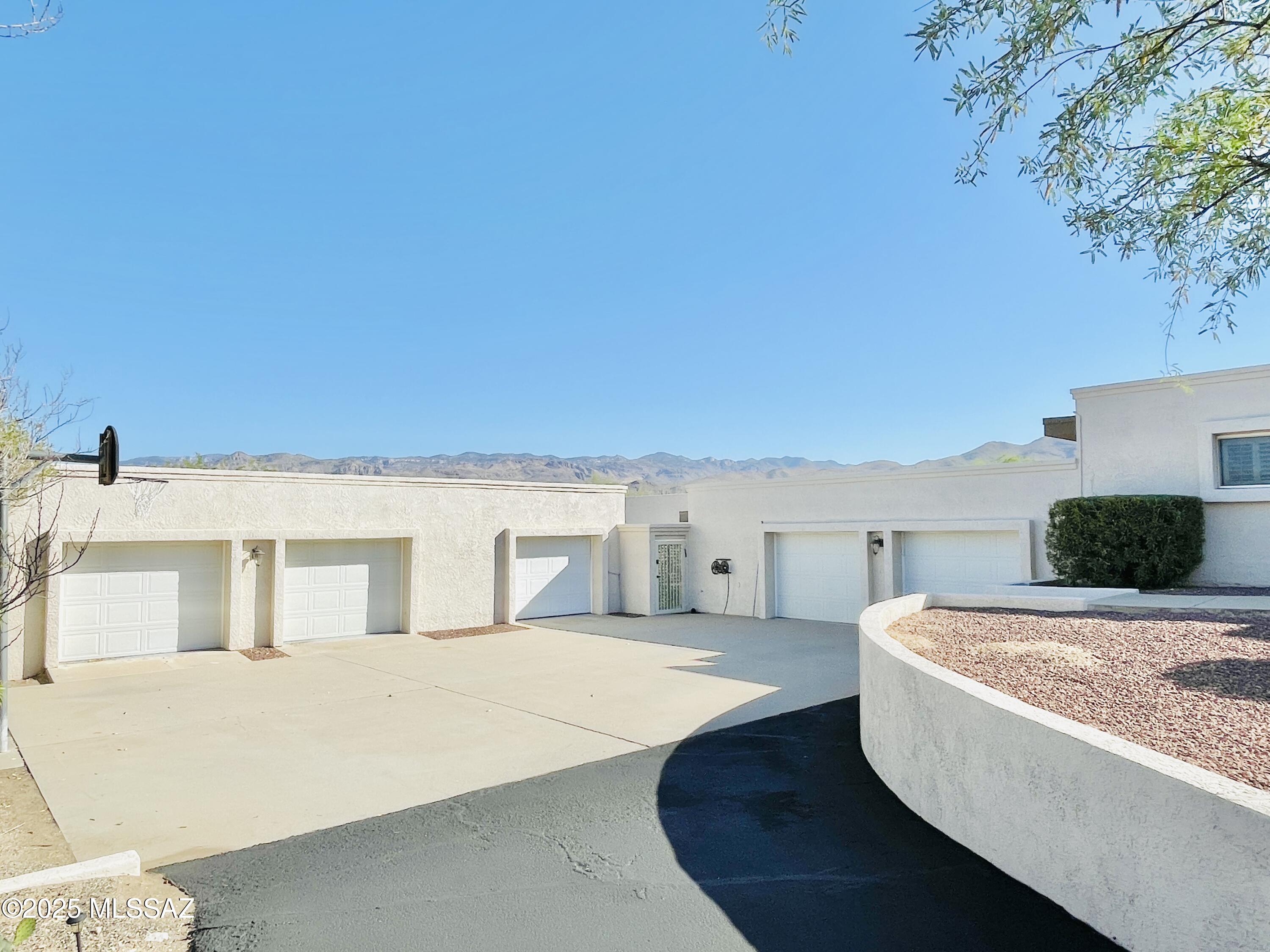 La Cebadilla Estates (1-161) - Residential Lease