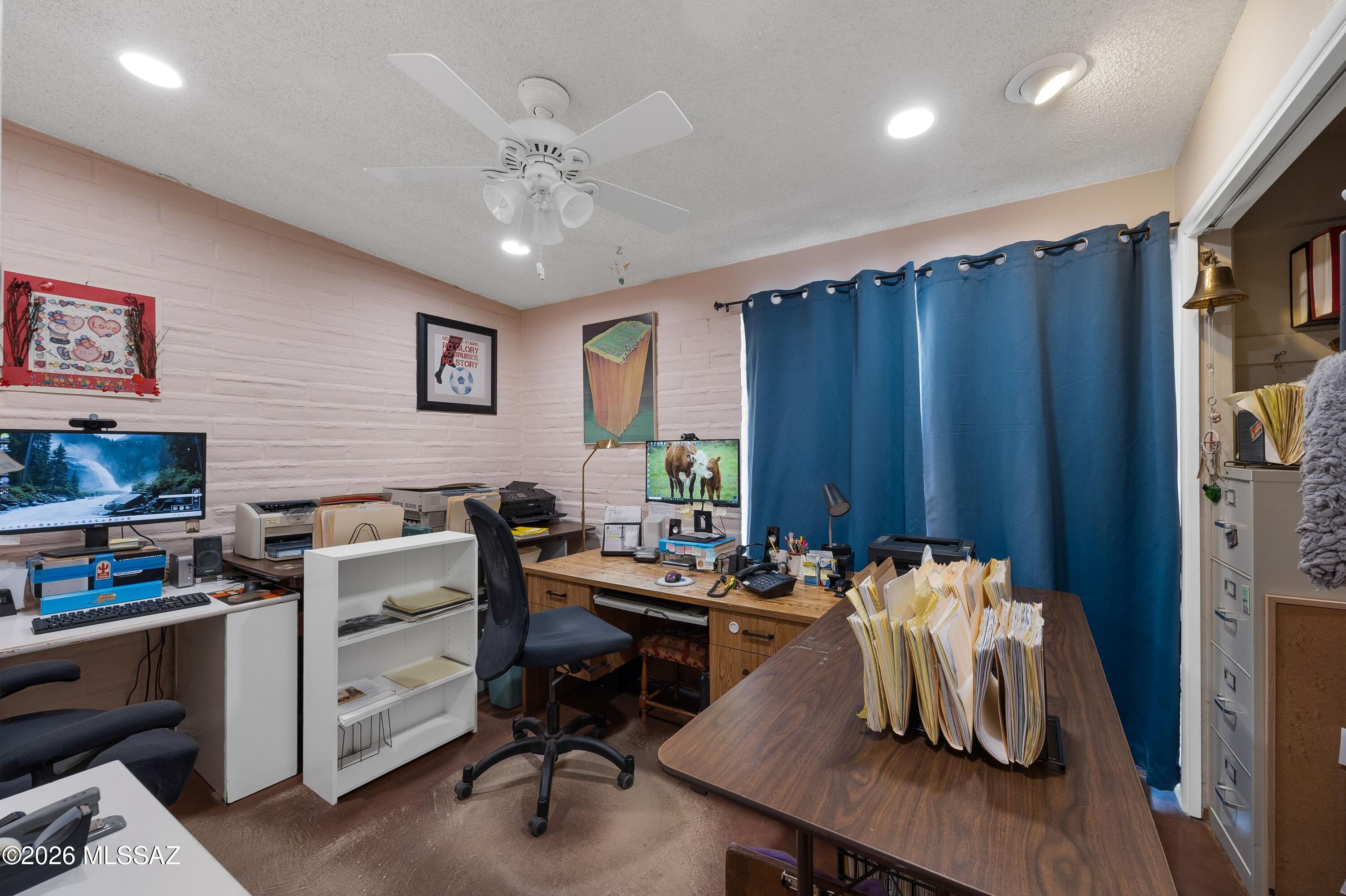 Windsor Park (1-55) - Residential