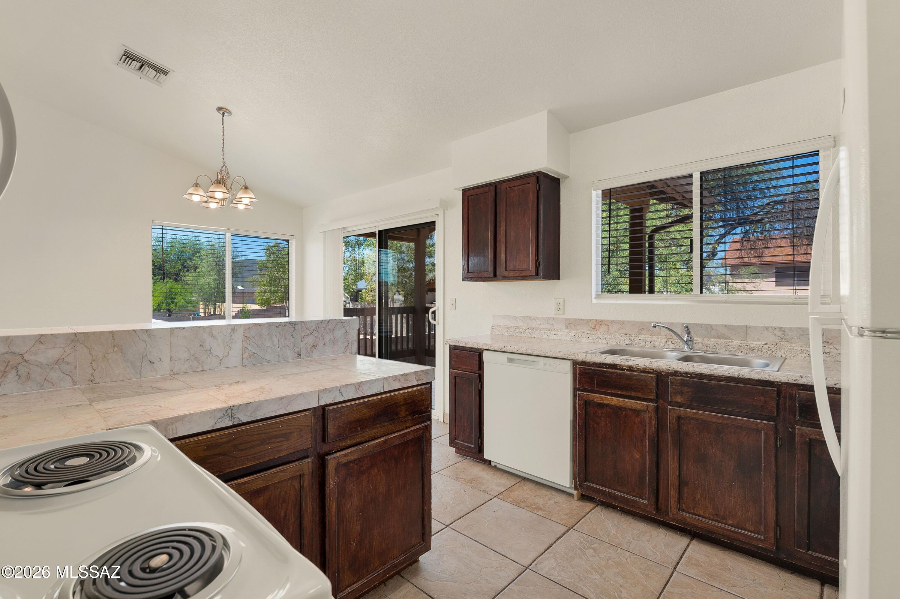 Mission West (1-370) - Residential