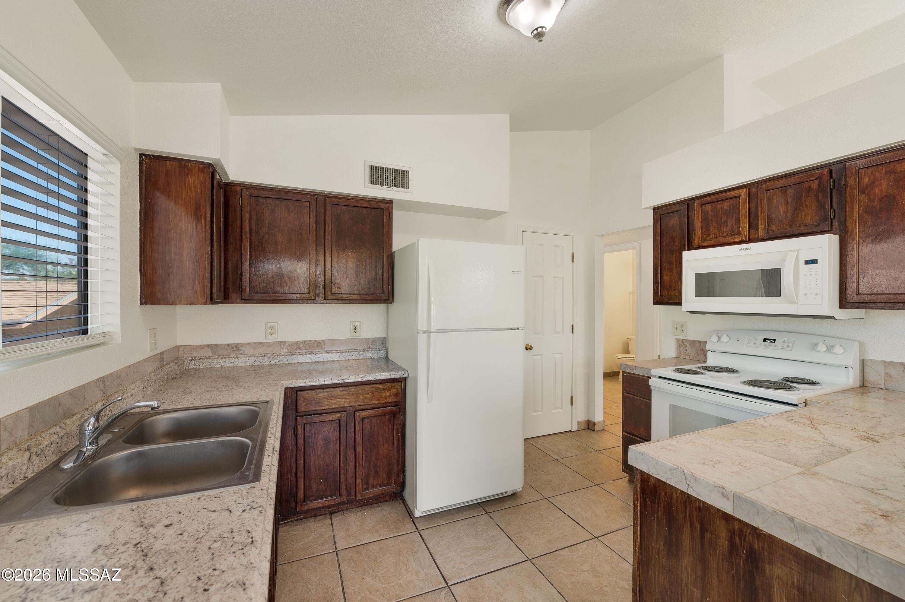 Mission West (1-370) - Residential