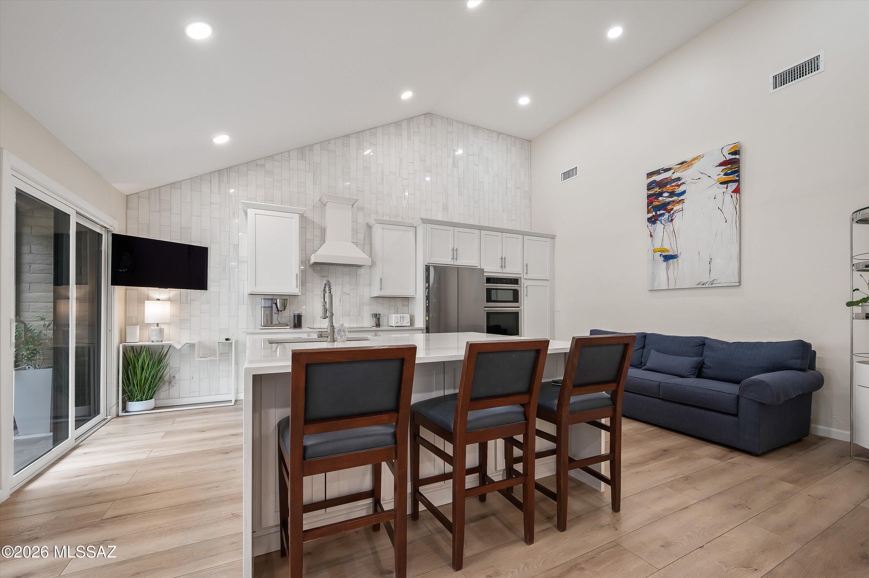 Haciendas Catalina Del Rey (1-174) - Residential Lease