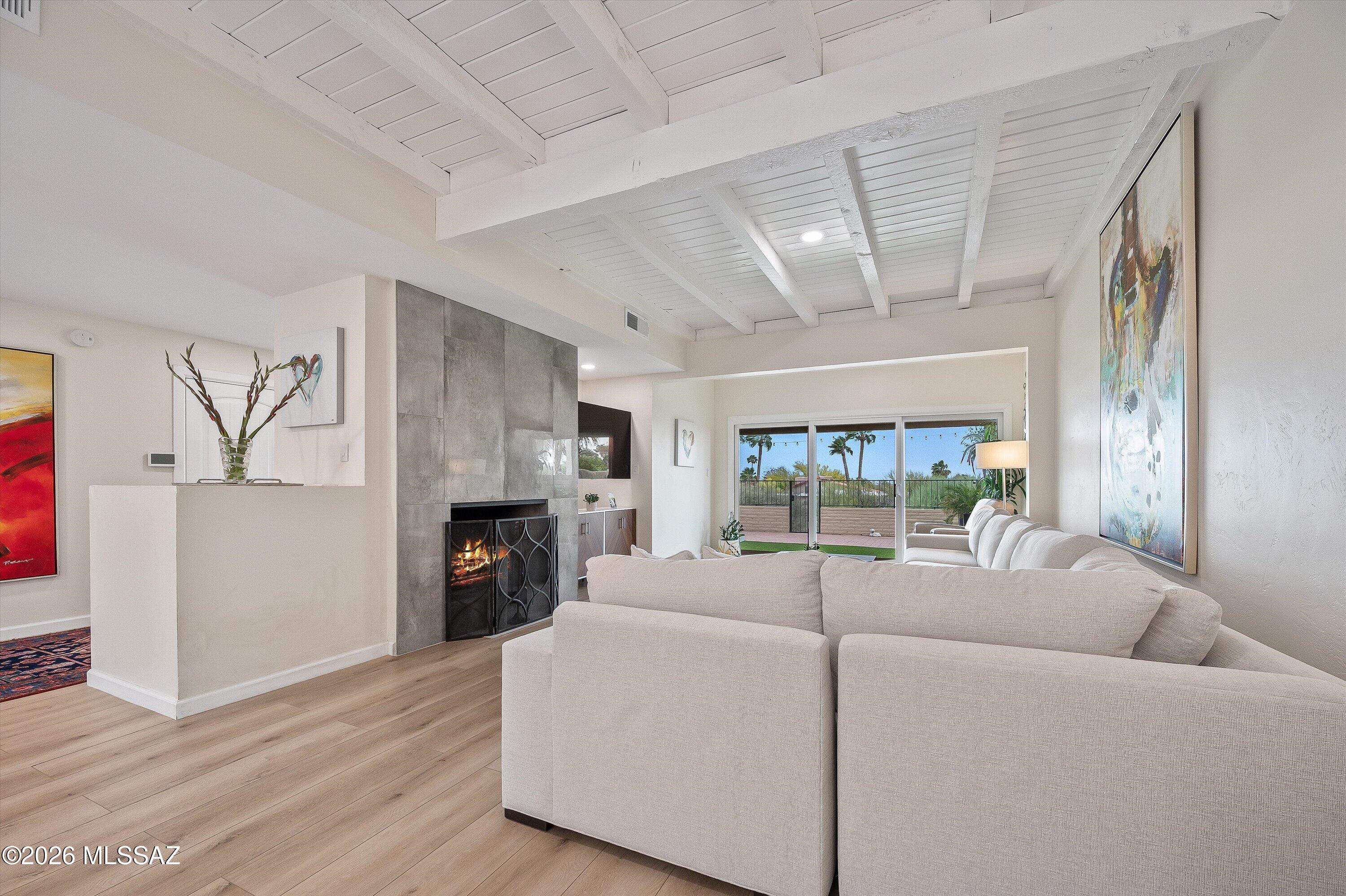 Haciendas Catalina Del Rey (1-174) - Residential Lease