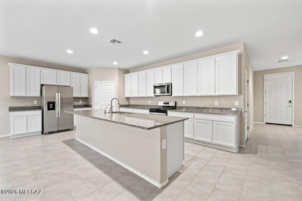 Saguaro Bloom 7B - Residential