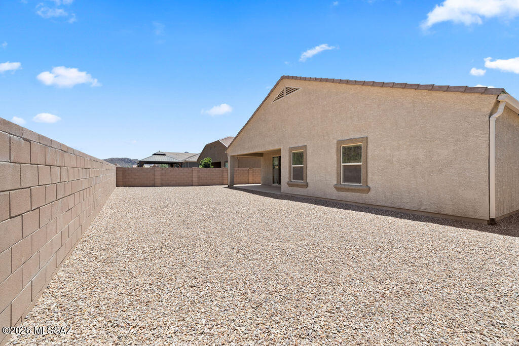 Saguaro Bloom 7B - Residential