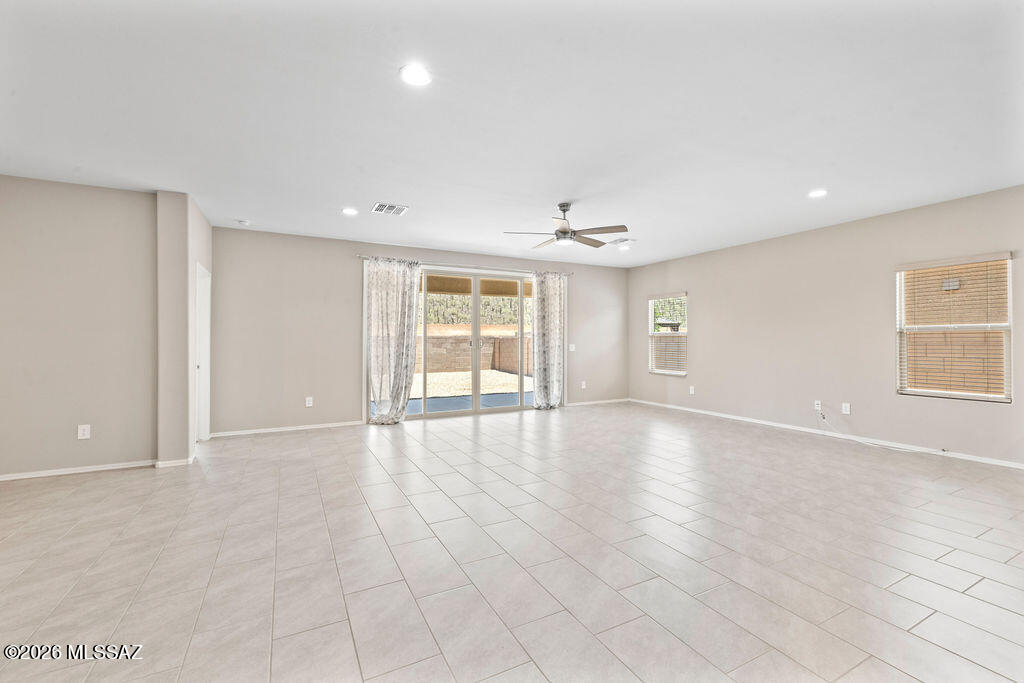 Saguaro Bloom 7B - Residential