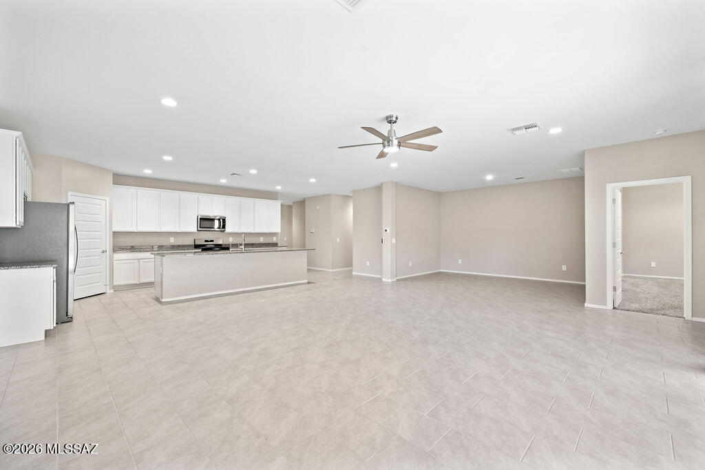 Saguaro Bloom 7B - Residential