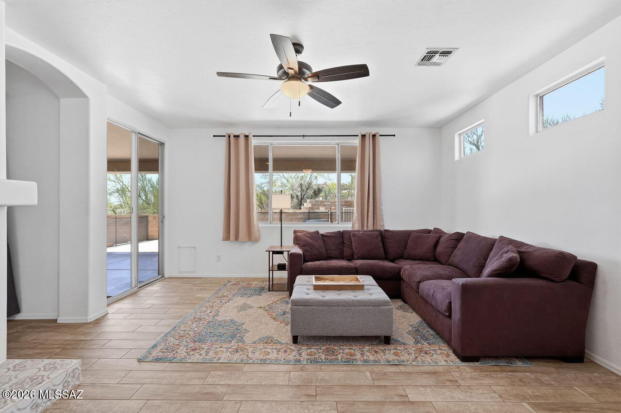 Ventana Del Oeste - Residential