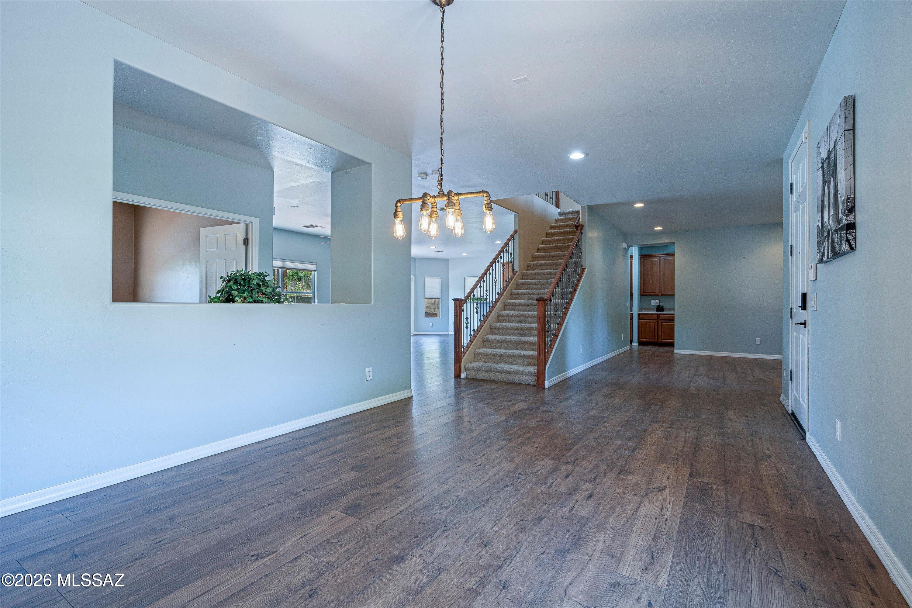 Black Horse (1-411) - Residential