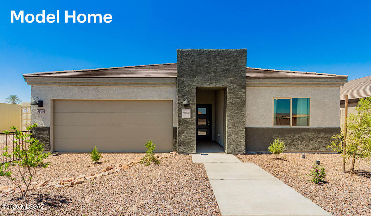 Welcome to the Kingston floor plan in the desirable Entrada del Toro community in Sahuarita! This single-story home offers 4 bedrooms, 2 bathrooms, and 2172 sqft. of open-concept living. The spacious great room flows into the kitchen and dining area, perfect for everyday living and entertaining. Enjoy a resort-like lifestyle with pools, splash pad, 10-acre lake, recreation center, basketball and pickleball courts, plus parks, walking paths, and scenic mountain views. All just minutes from shopping, dining, and I-19!