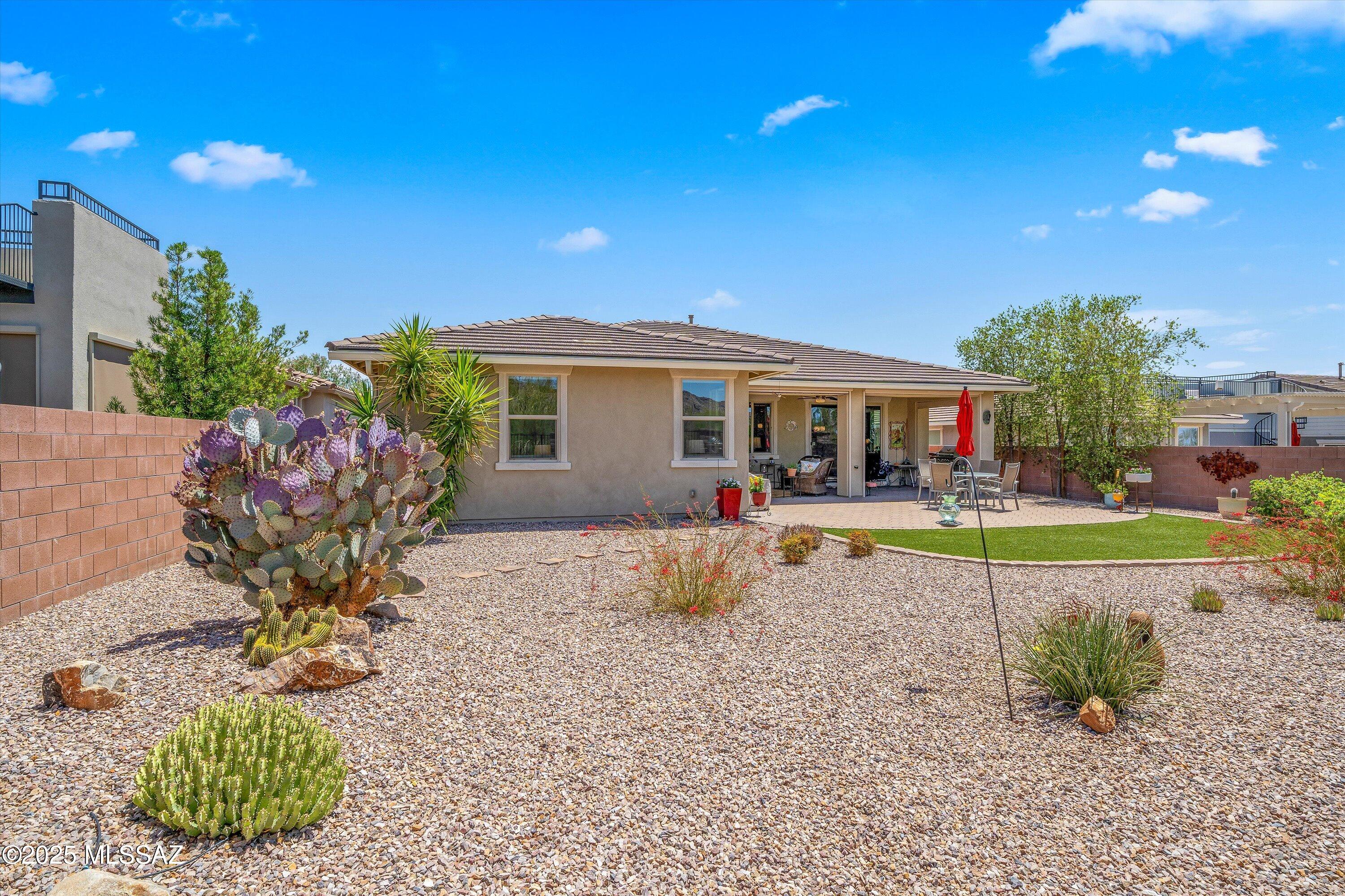 Golden Barrel Place At Dove Mountain SQ20141710079 - Residential