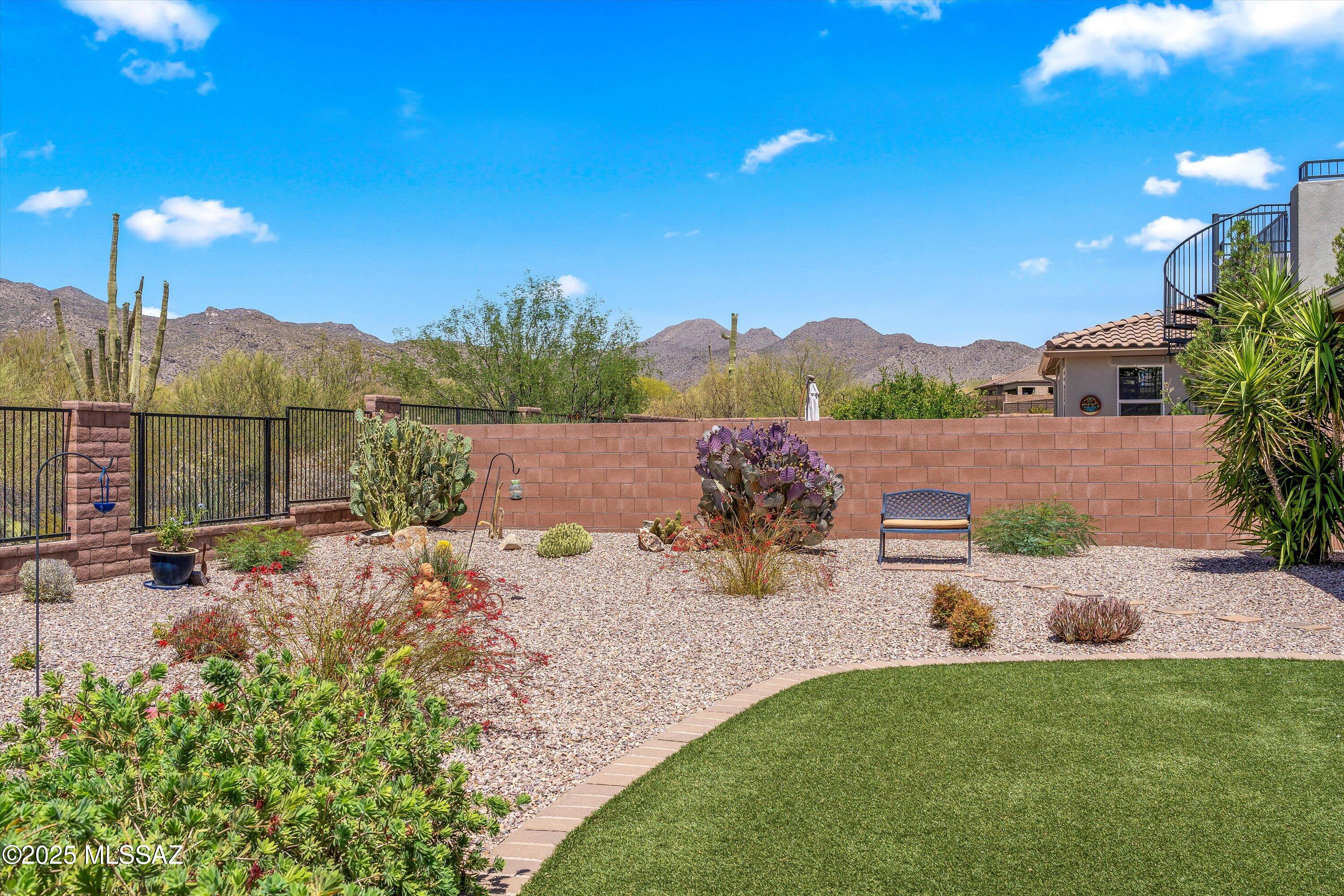 Golden Barrel Place At Dove Mountain SQ20141710079 - Residential