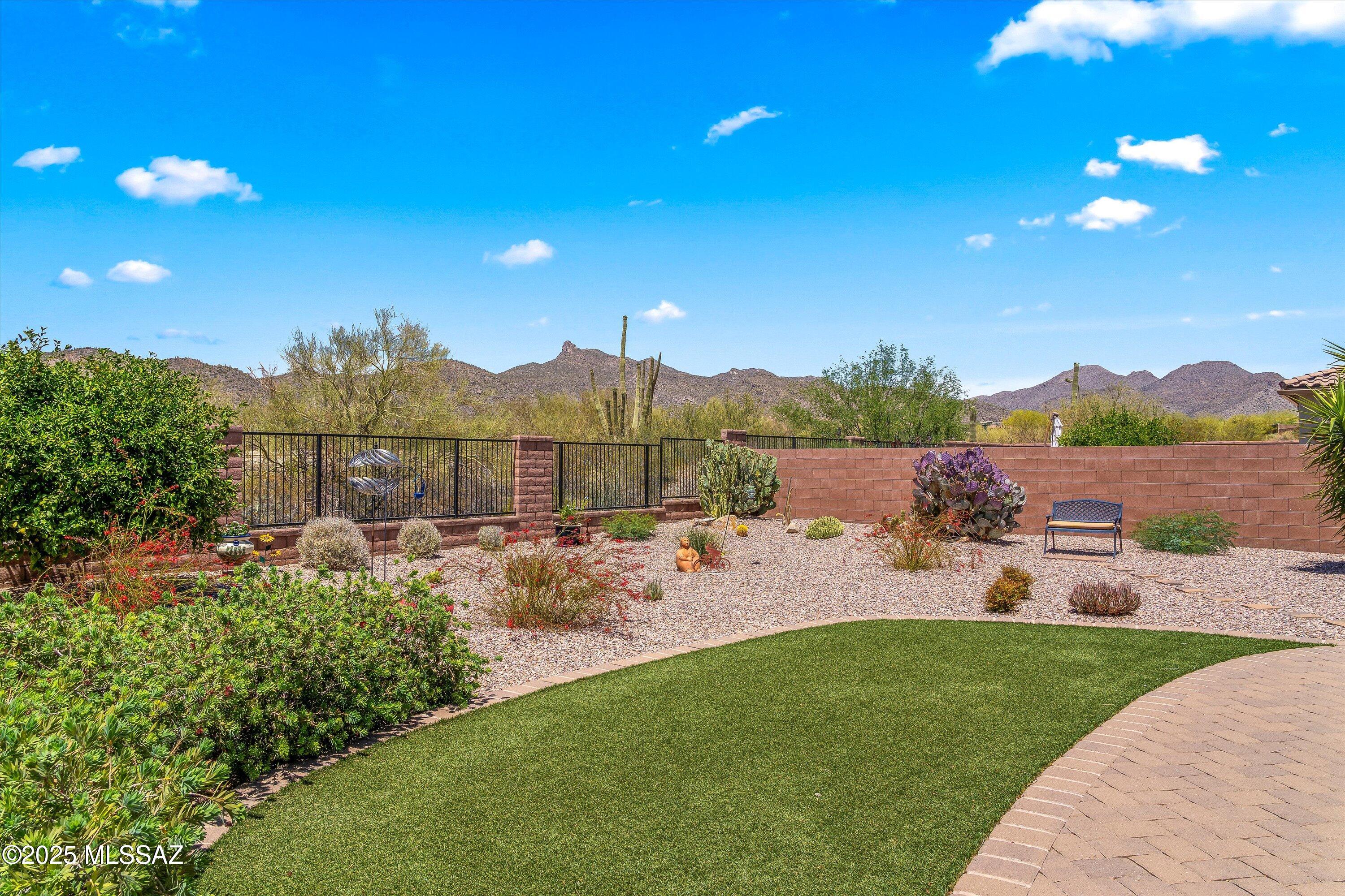 Golden Barrel Place At Dove Mountain SQ20141710079 - Residential