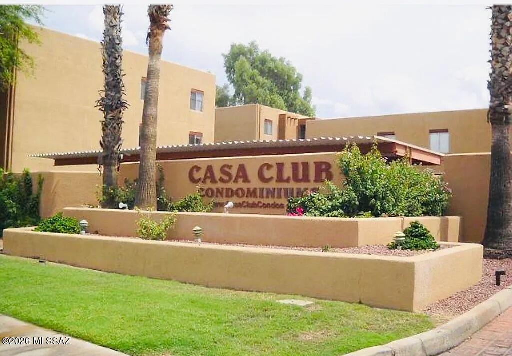 Casa Club Condominium - Residential
