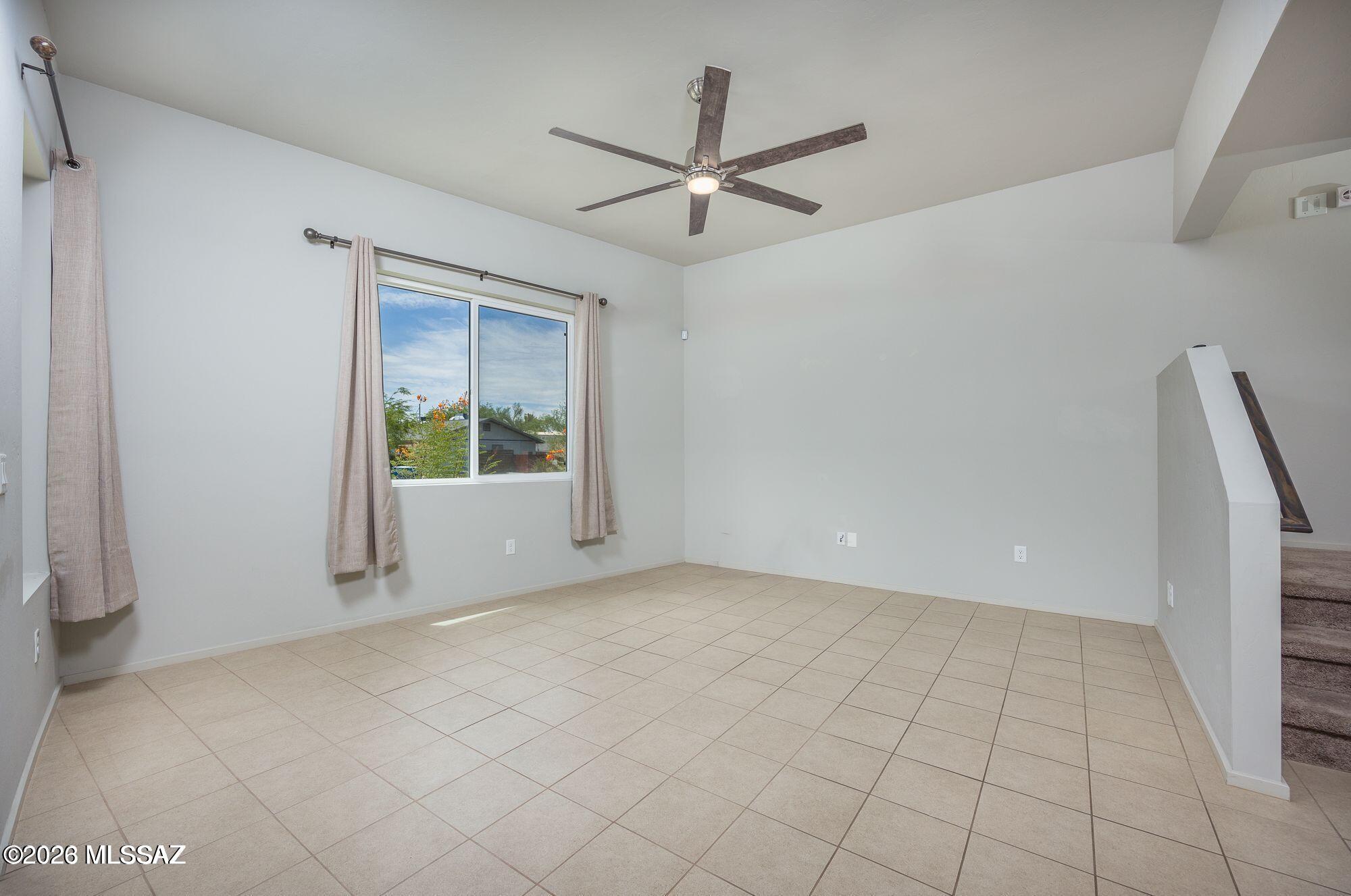 Park Modern SQ20171350679 - Residential Lease