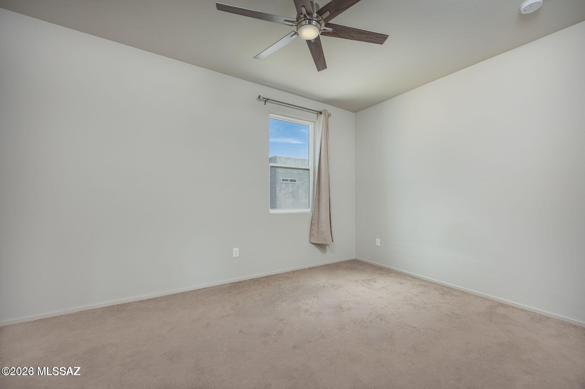 Park Modern SQ20171350679 - Residential Lease