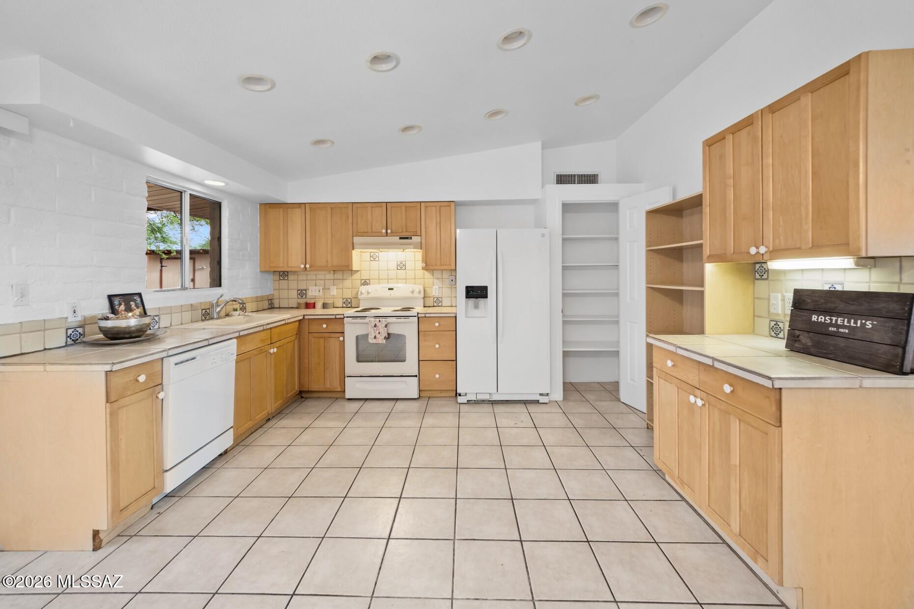 Cloverleaf Addition - Residential