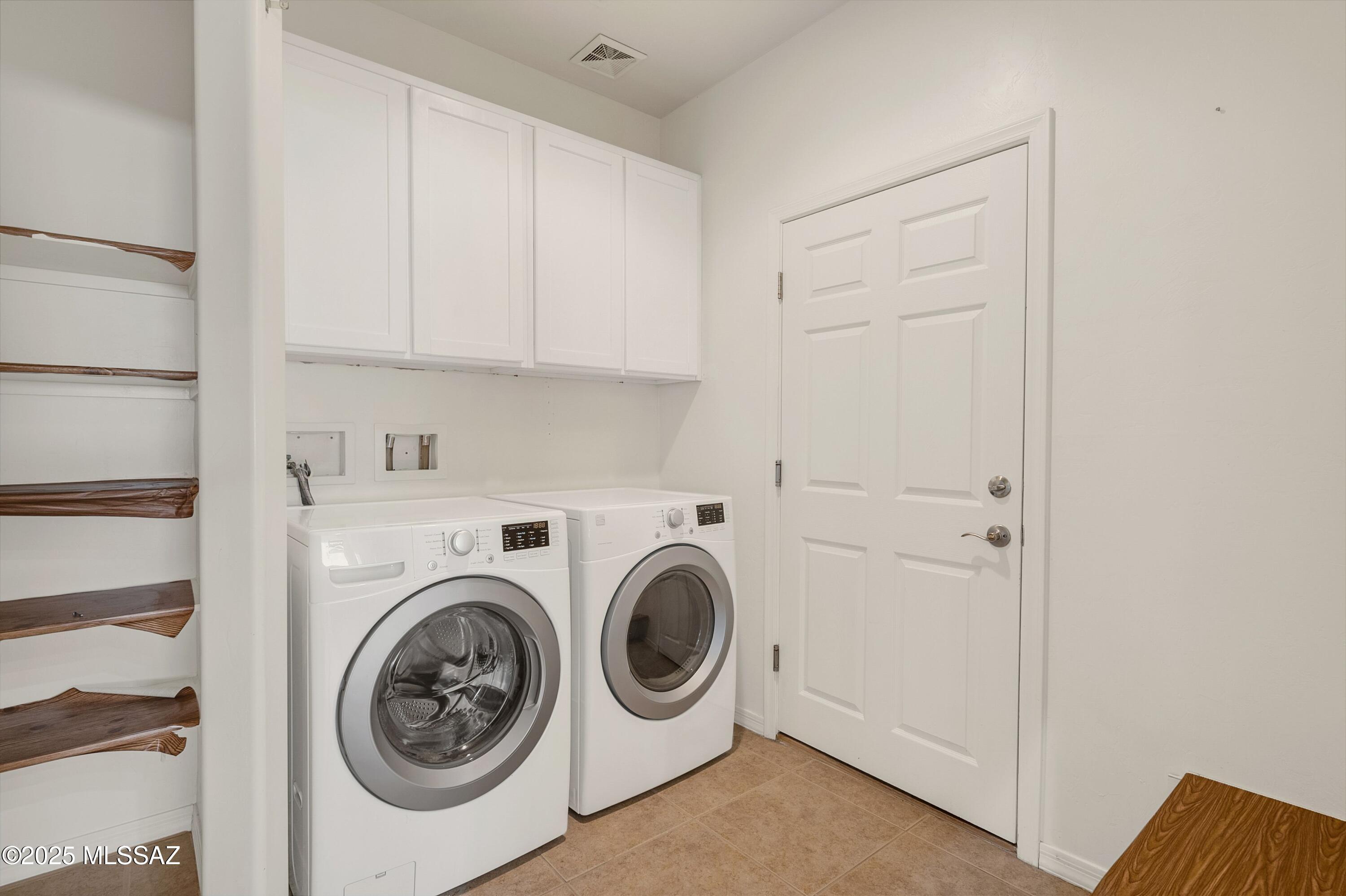 Las Campanas Villiage Phase II (112-219) - Residential