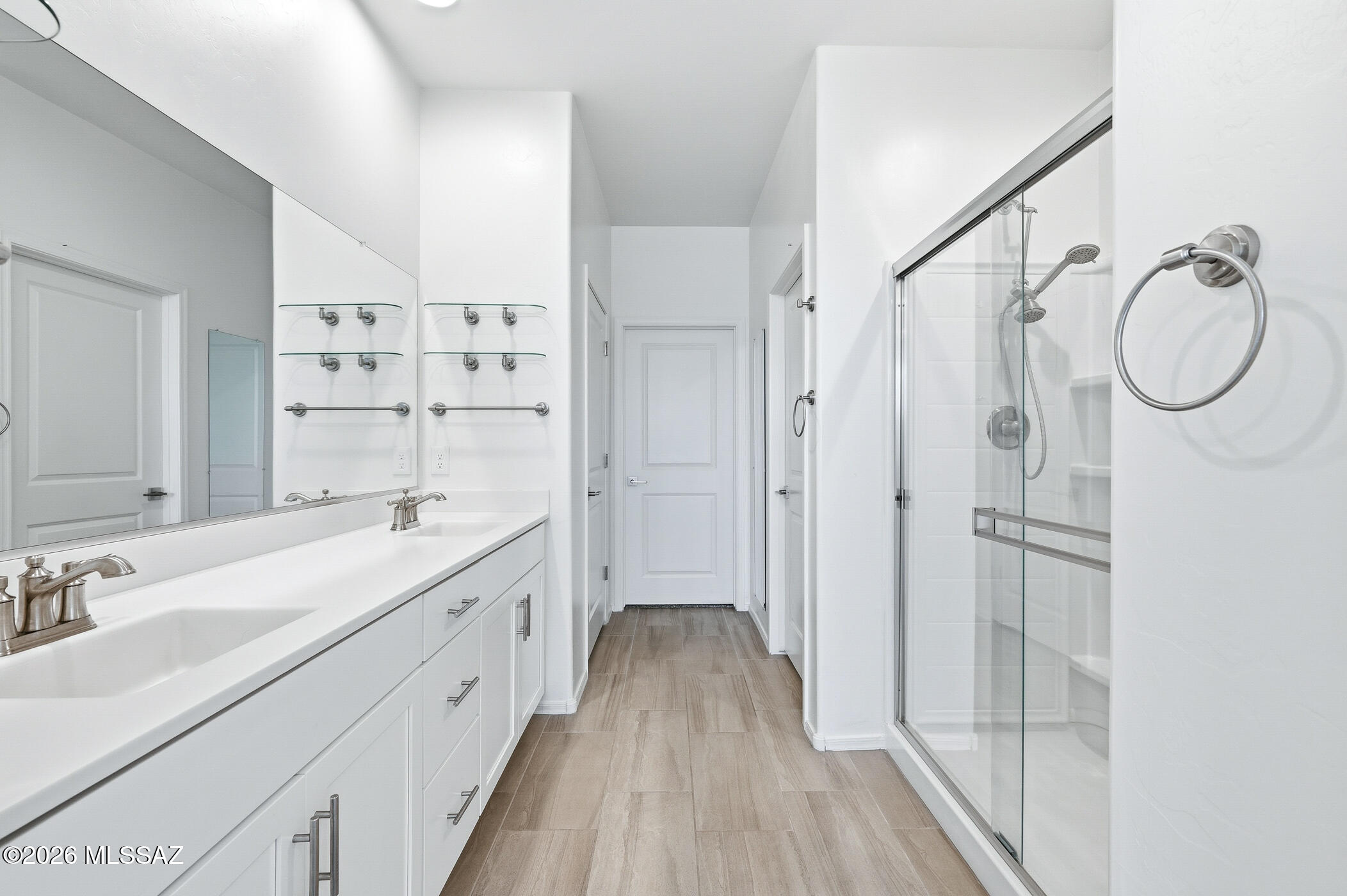 Entrada Del Rio - Residential
