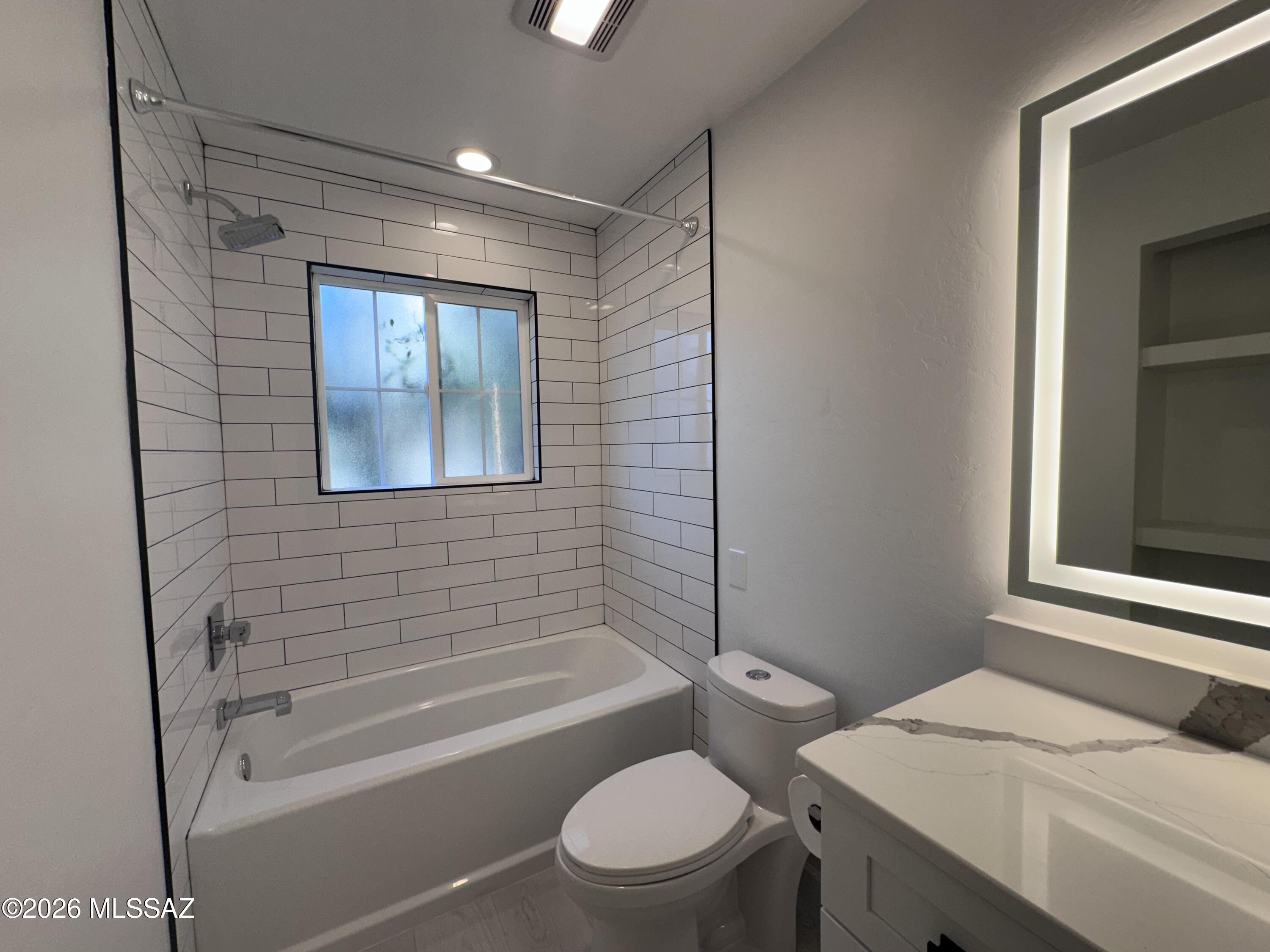 The Boulders at La Reserve Condominiums - Residential