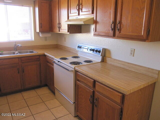 Woodland Villas (47-90) - Residential Lease