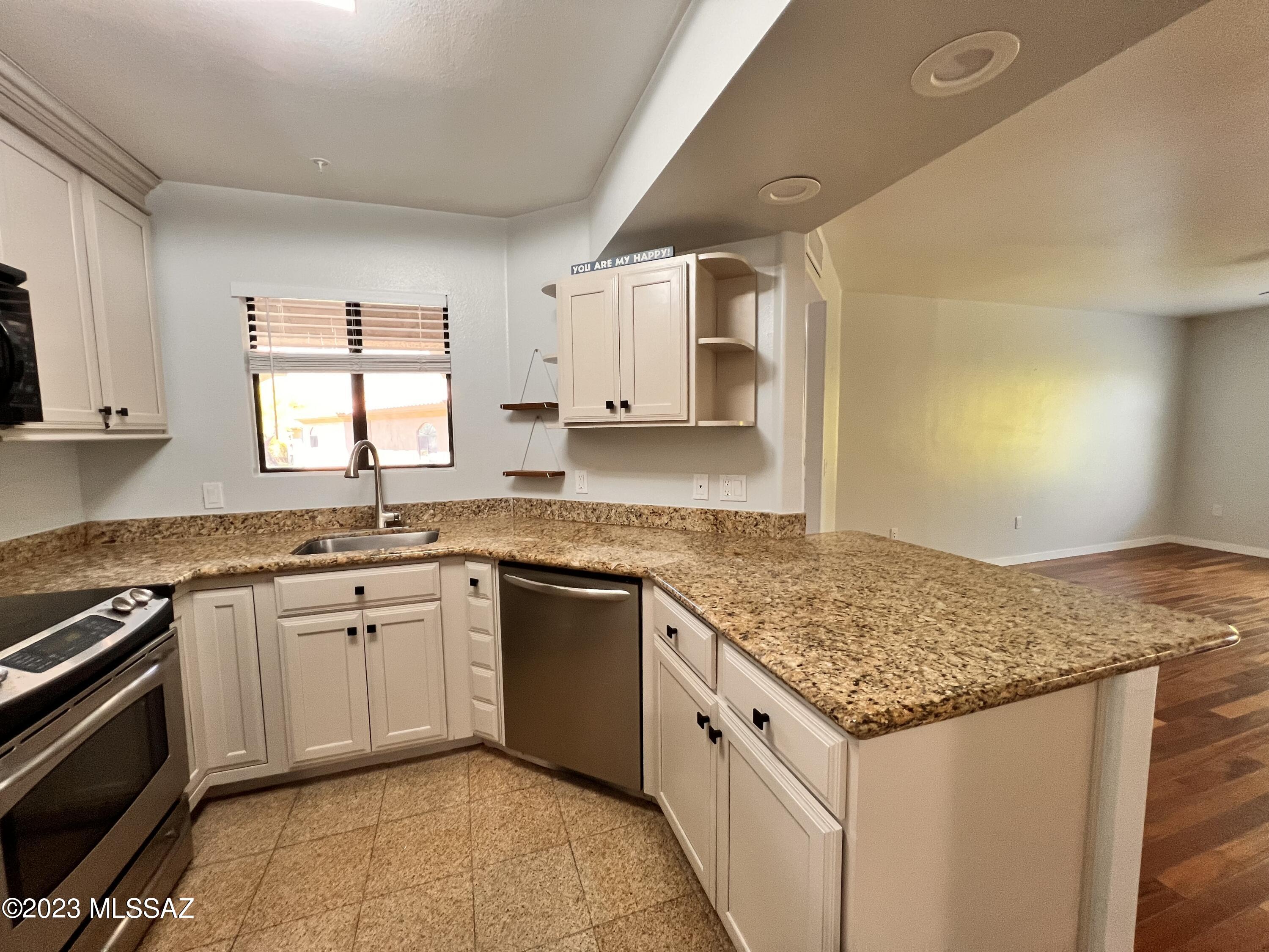 Veranda at Ventana Condominiums - Residential Lease