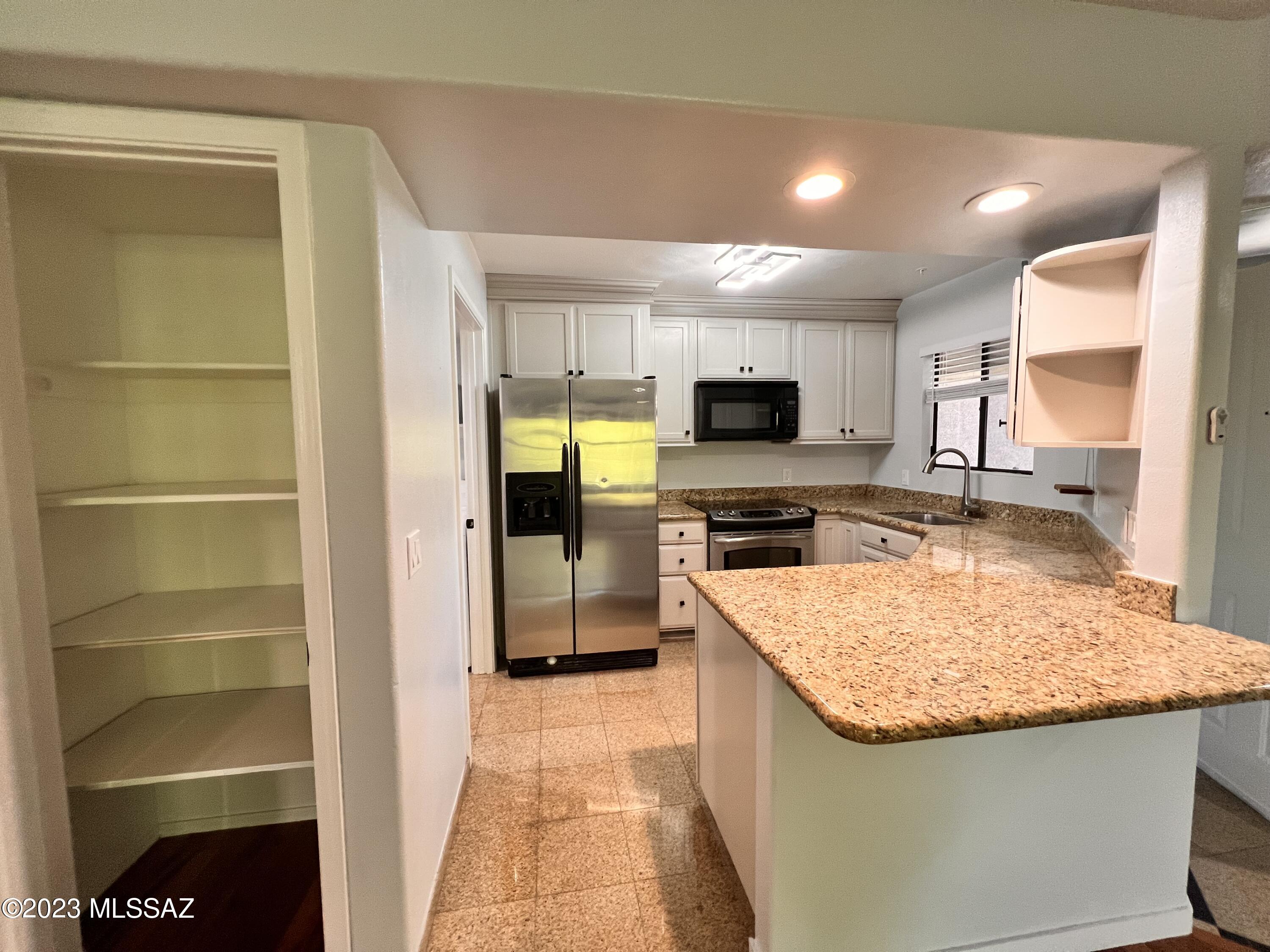 Veranda at Ventana Condominiums - Residential Lease