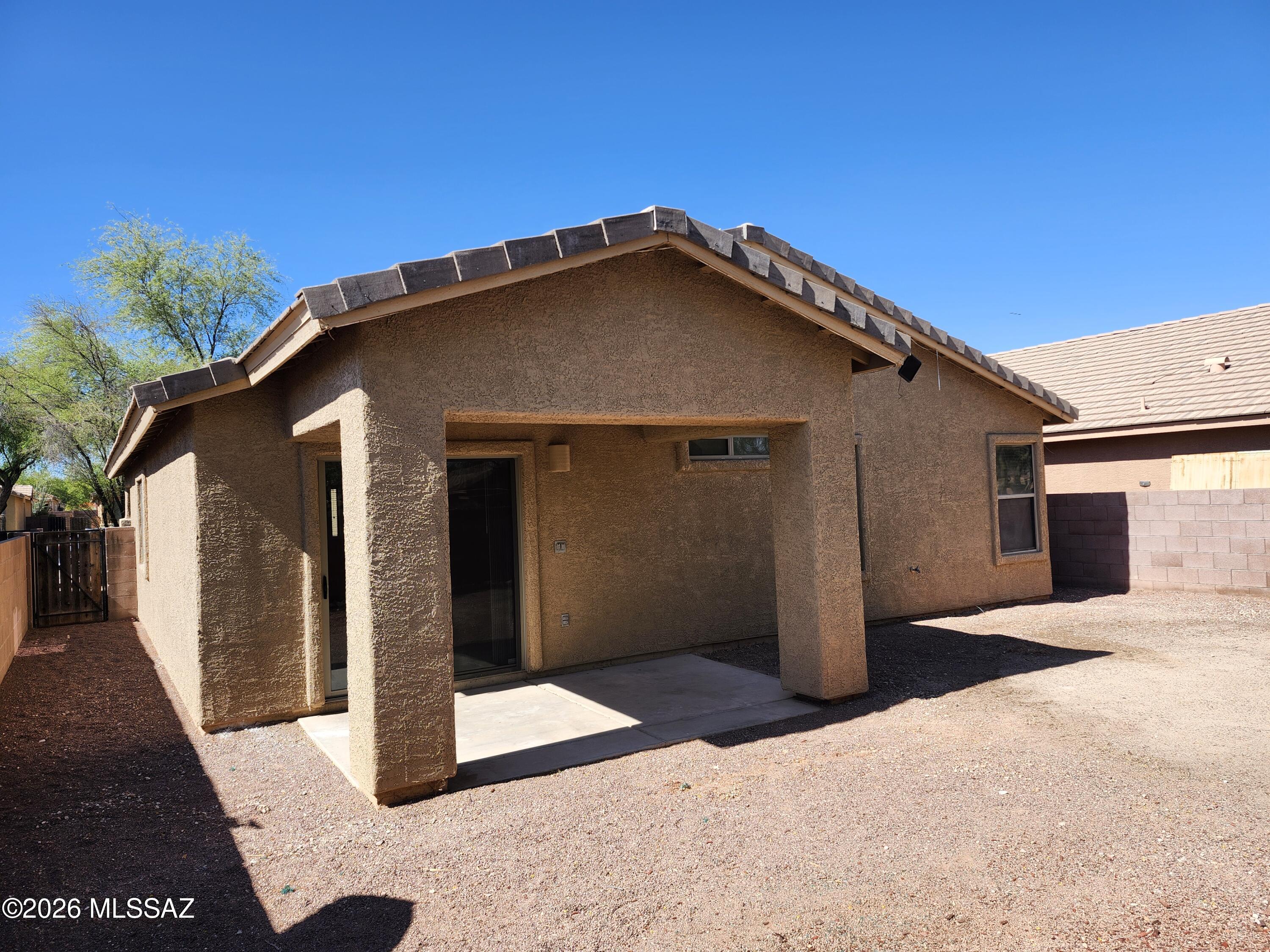 Valencia Reserve South (1-315) - Residential Lease